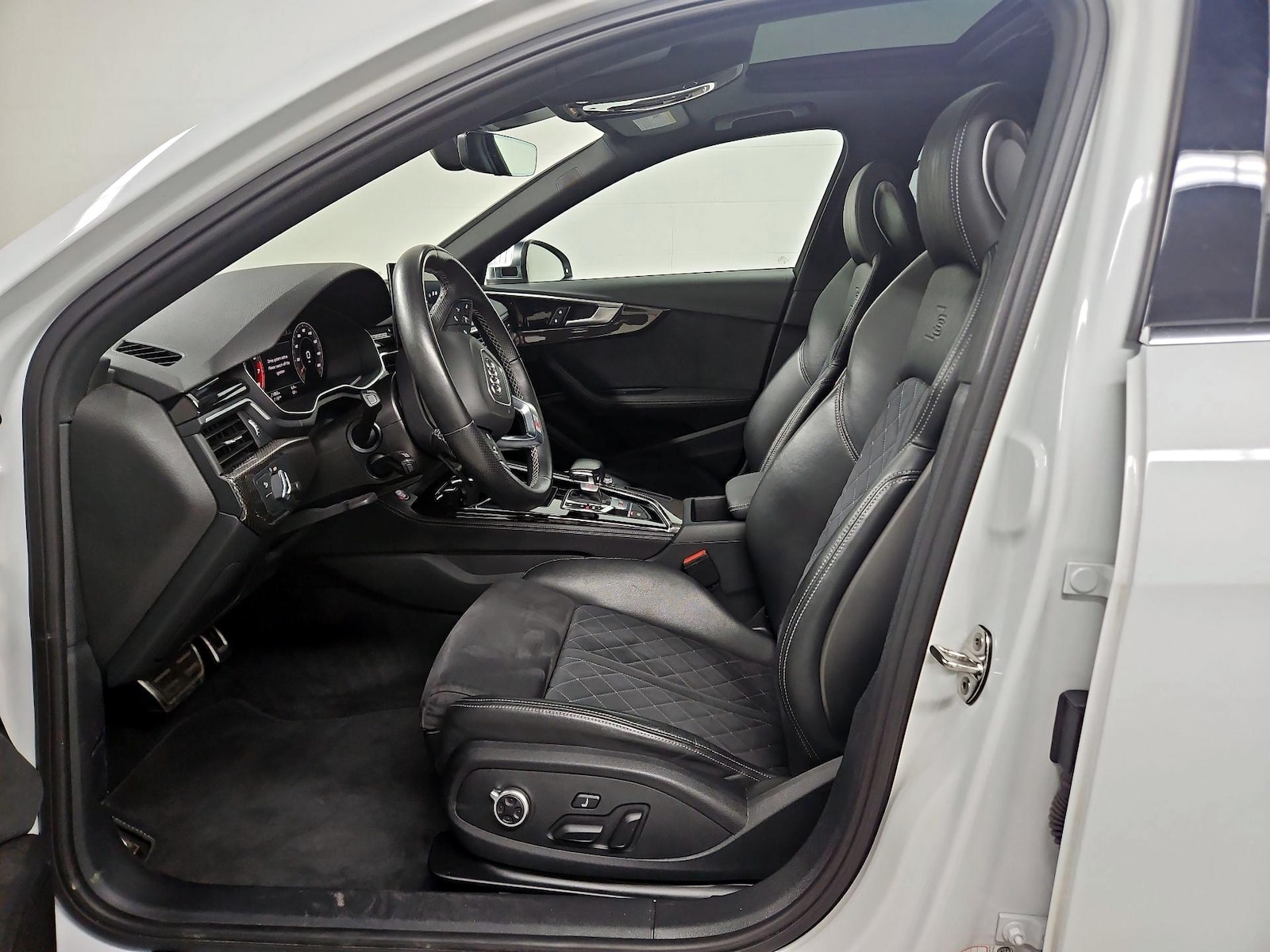 2022 Audi S4 Premium Plus - Photo 12