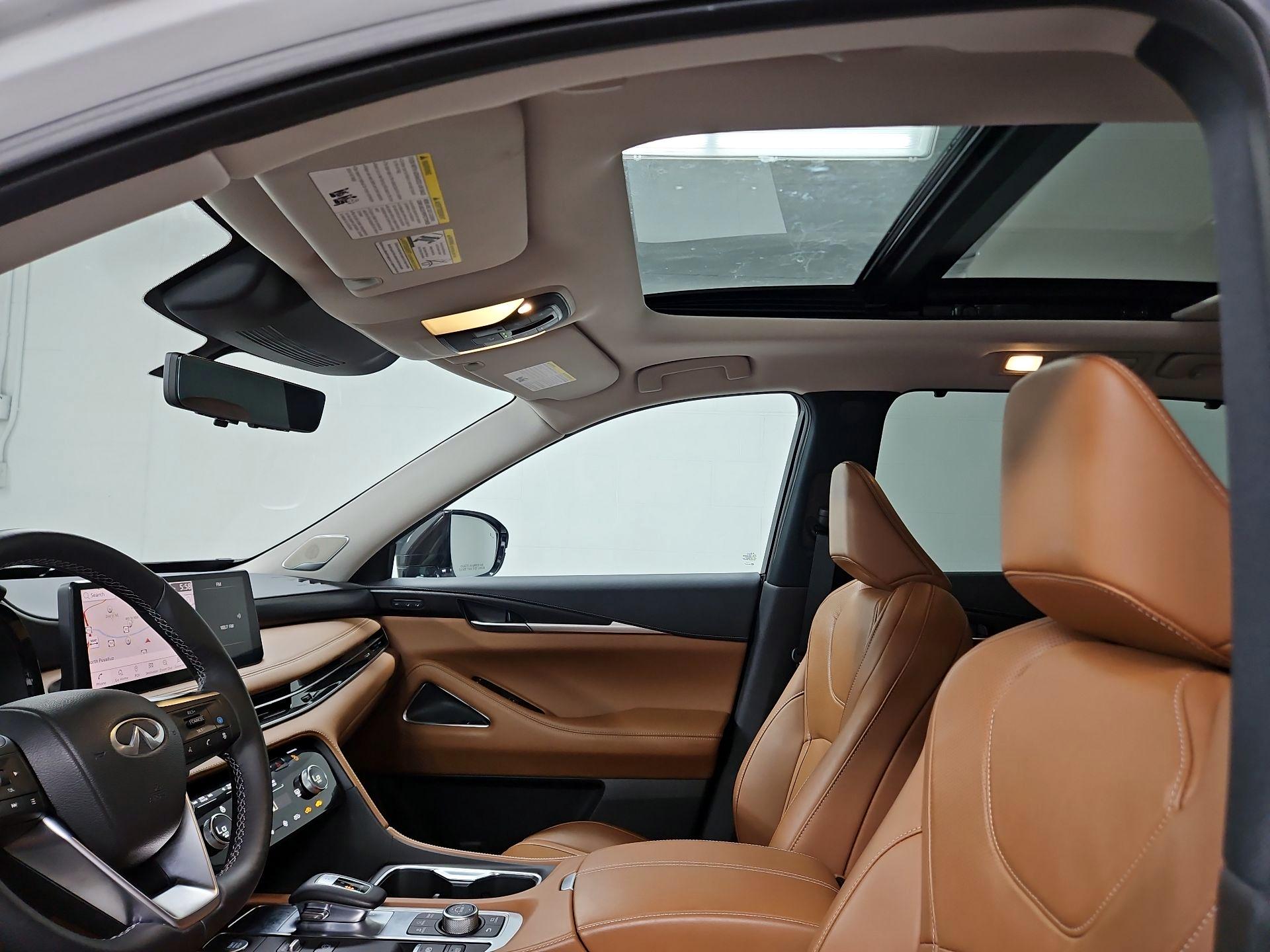 Thumbnail: 2023 INFINITI QX60 - 20