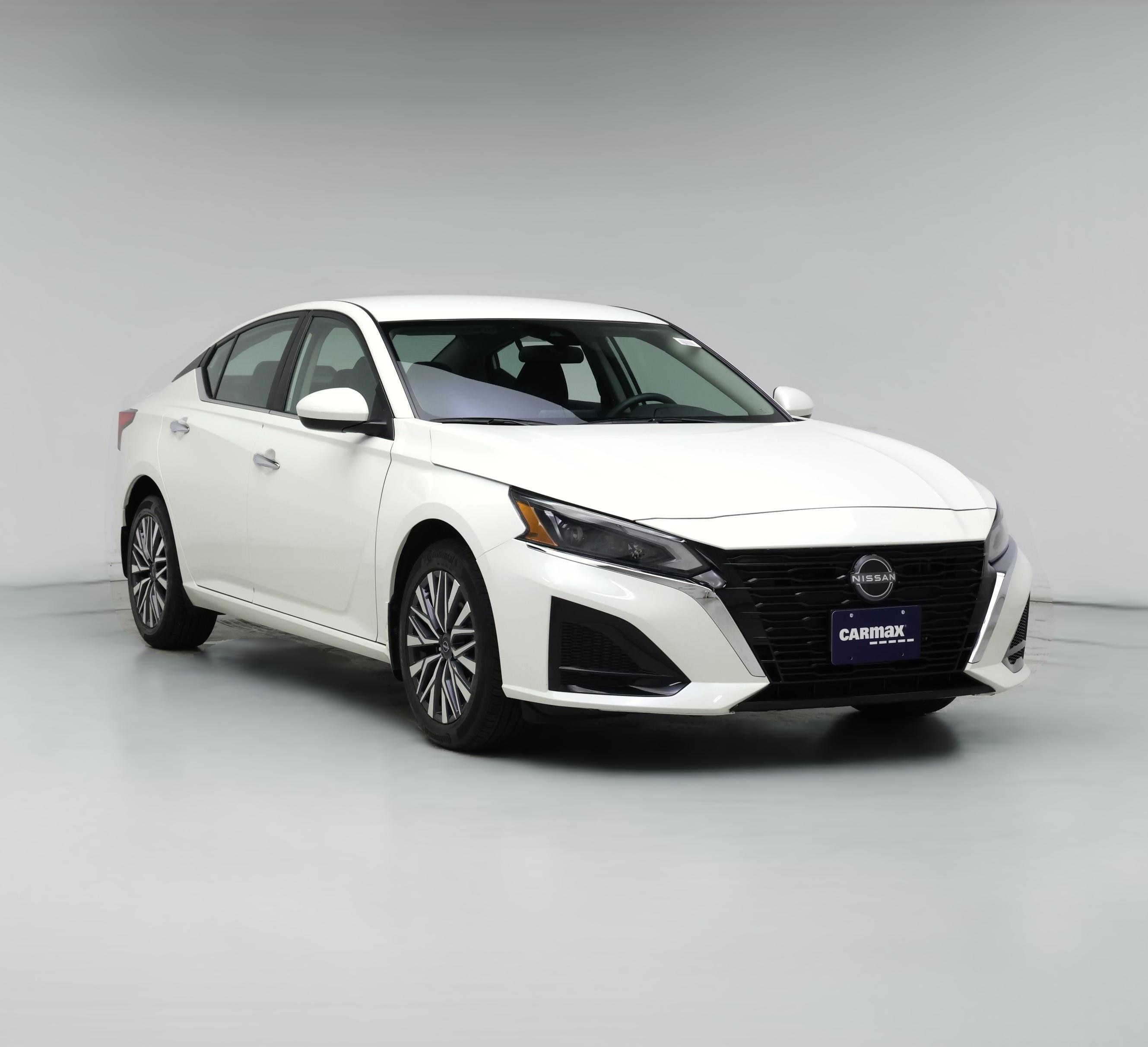 Thumbnail: 2023 Nissan Altima - 1