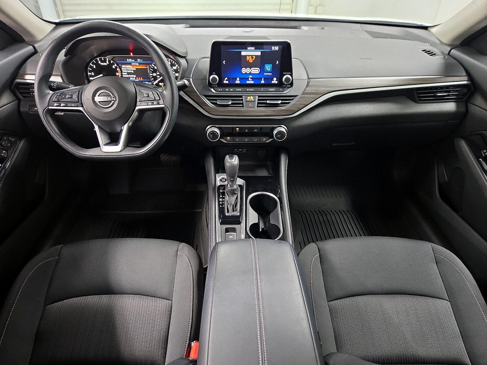 Thumbnail: 2023 Nissan Altima - 9