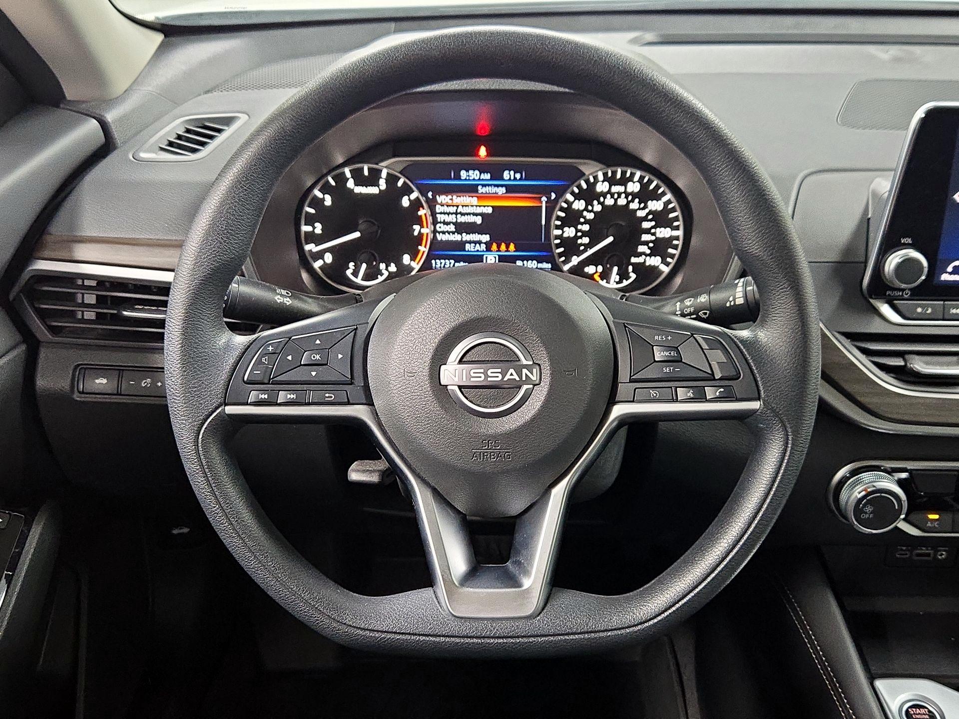 Thumbnail: 2023 Nissan Altima - 10