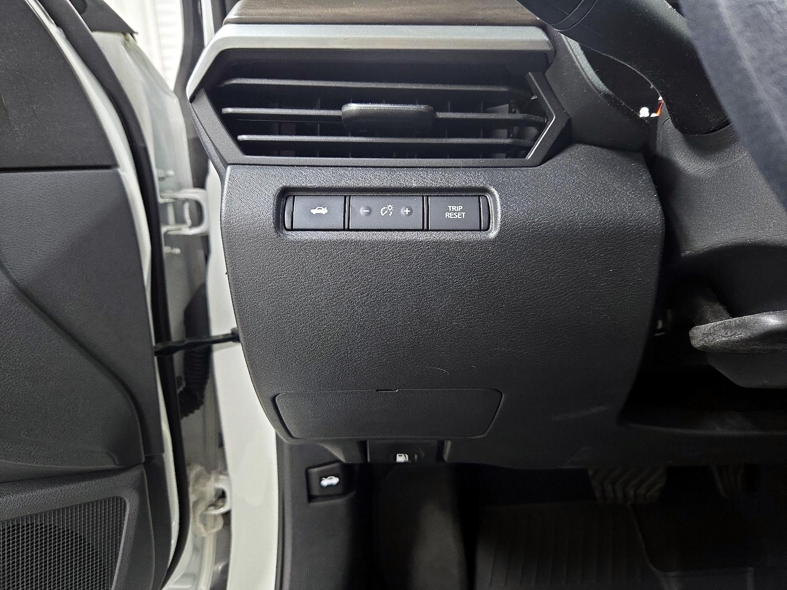 2023 Nissan Altima SV - Photo 14