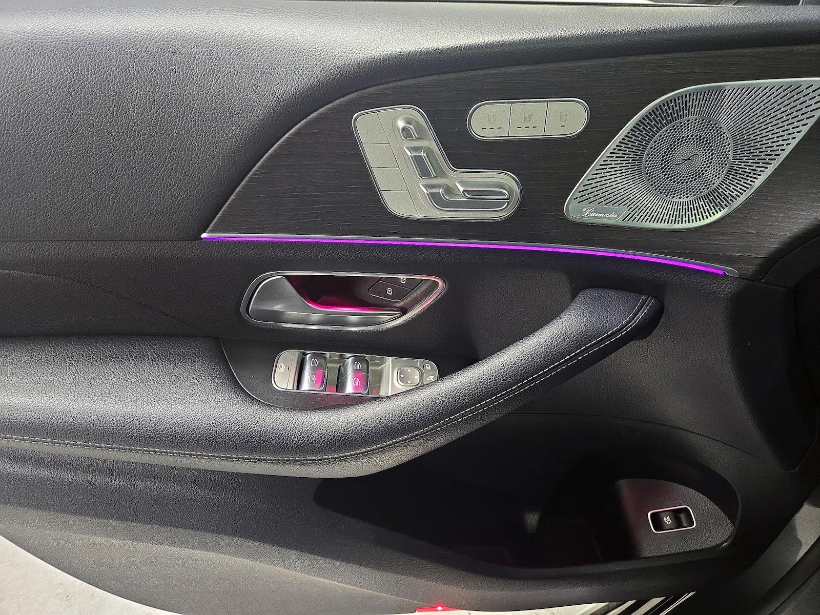 2021 Mercedes-Benz GLS GLS450 - Photo 13