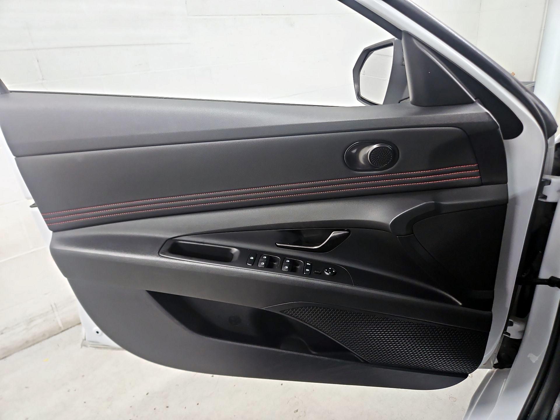 Thumbnail: 2023 Hyundai Elantra - 12