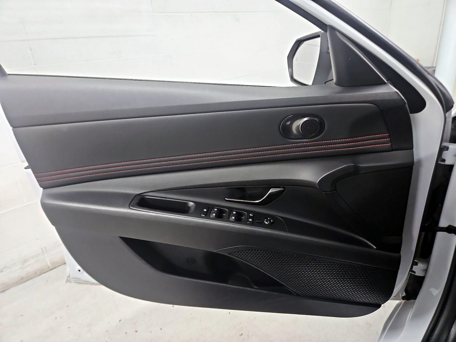 2023 Hyundai Elantra N Line - Photo 13