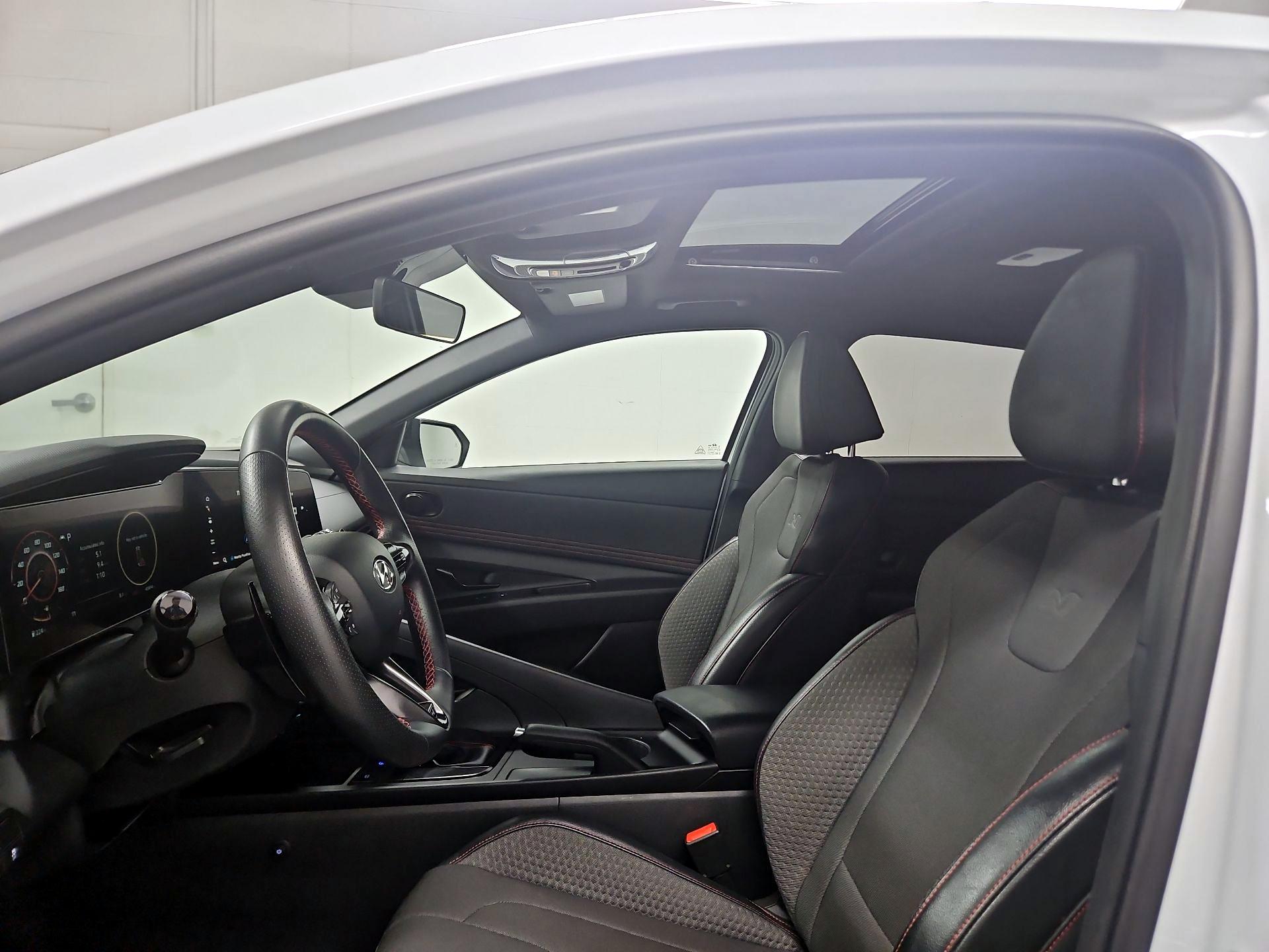 Thumbnail: 2023 Hyundai Elantra - 20