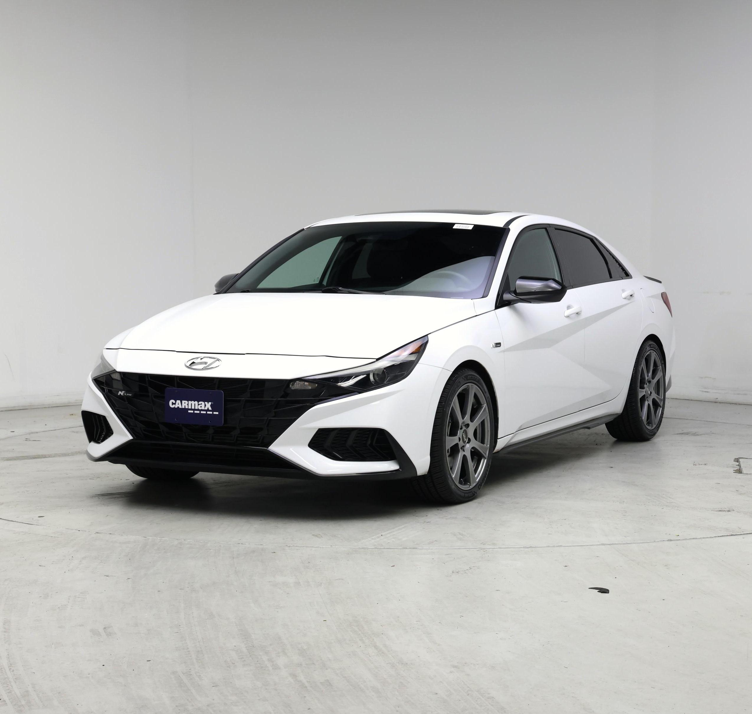 Thumbnail: 2023 Hyundai Elantra - 4