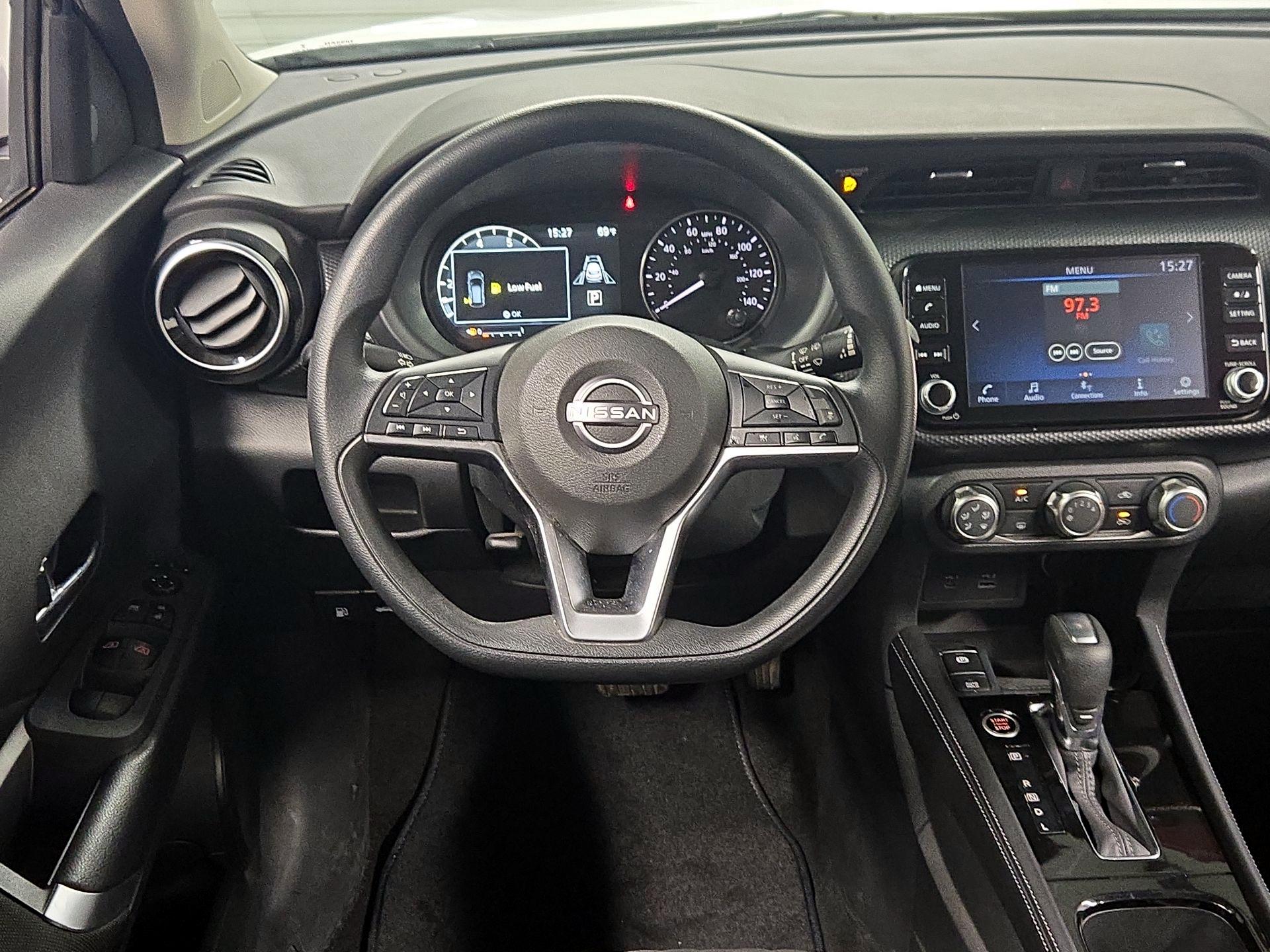 Thumbnail: 2023 Nissan Kicks - 10