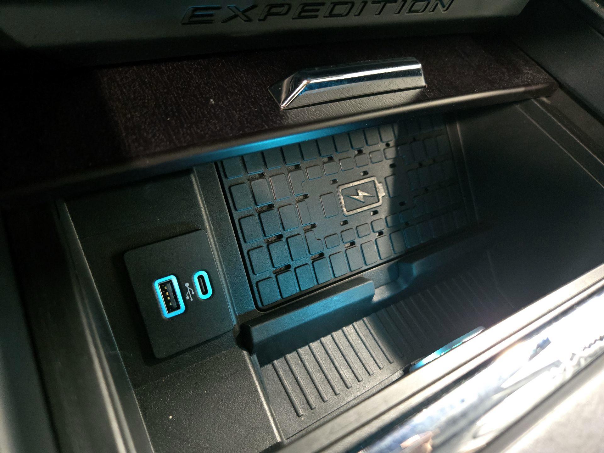 Thumbnail: 2022 Ford Expedition MAX - 19