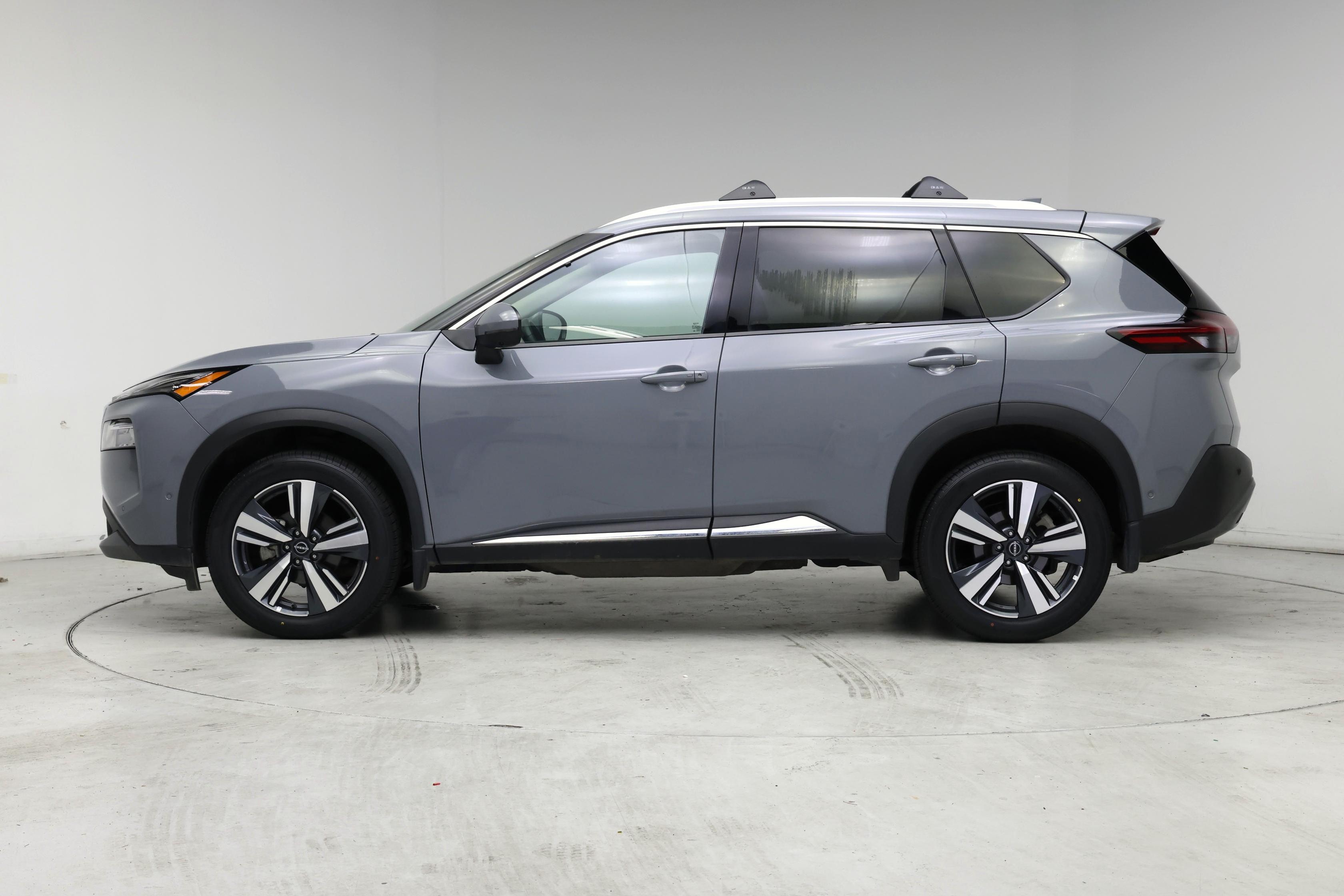 Thumbnail: 2023 Nissan Rogue - 3