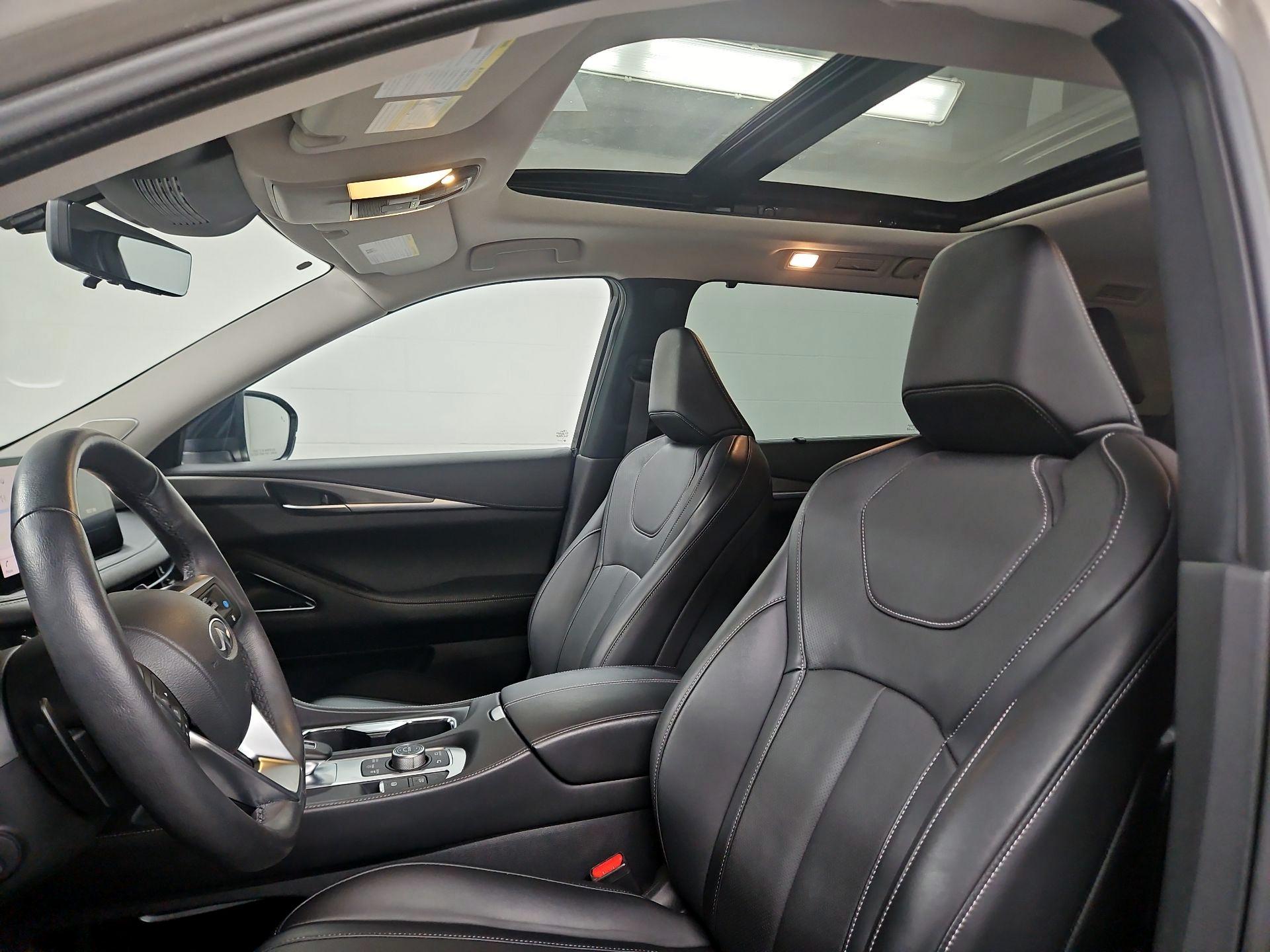 Thumbnail: 2023 INFINITI QX60 - 20