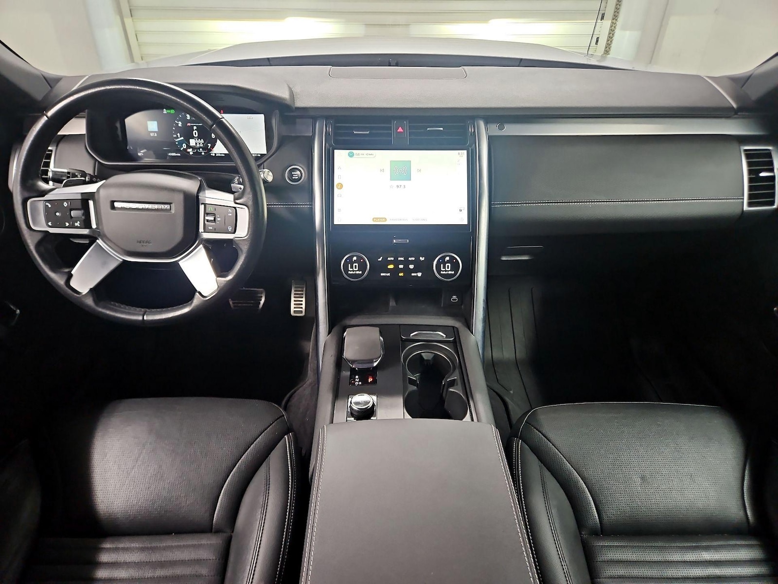2022 Land Rover Discovery S R Dynamic - Photo 10