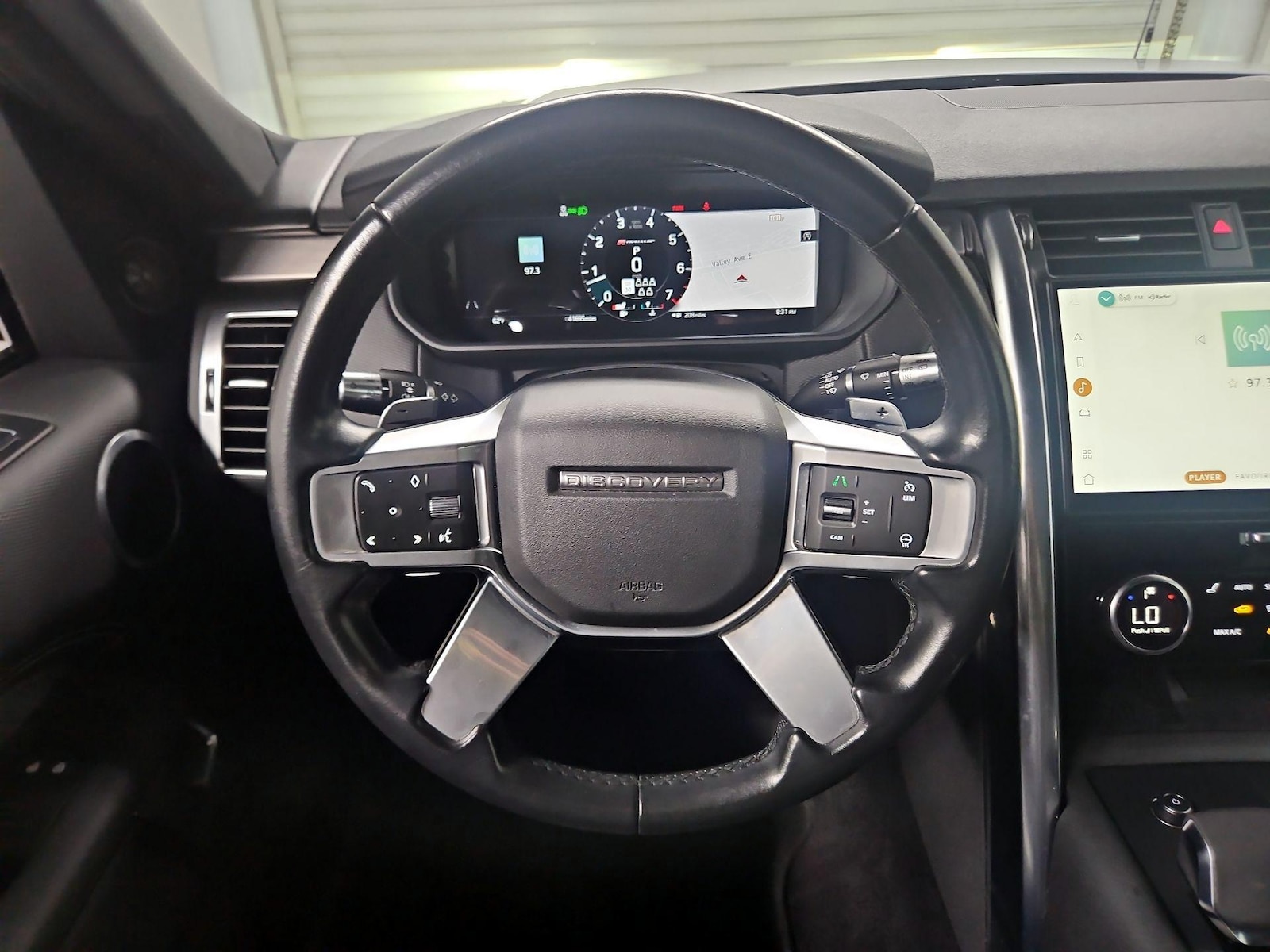 2022 Land Rover Discovery S R Dynamic - Photo 11