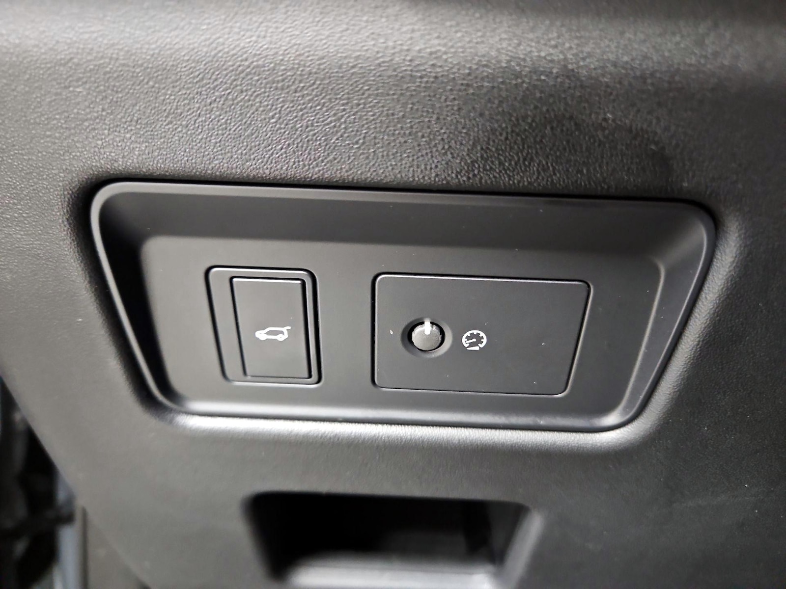 2022 Land Rover Discovery S R Dynamic - Photo 14