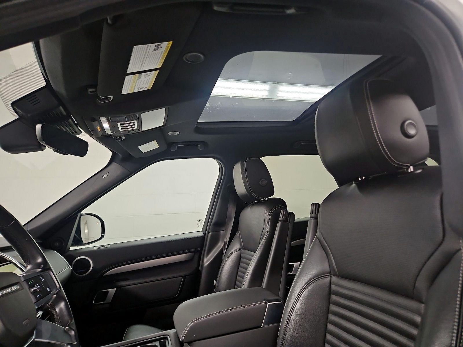 2022 Land Rover Discovery S R Dynamic - Photo 21