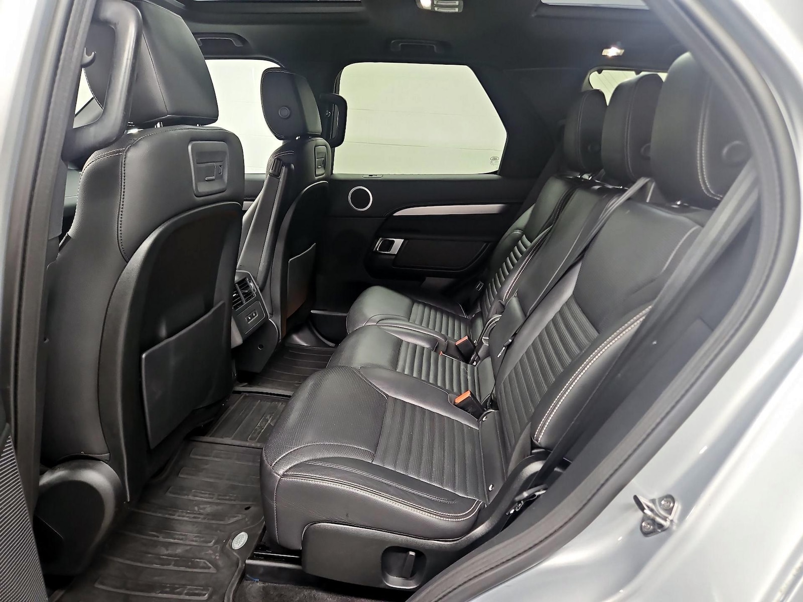 2022 Land Rover Discovery S R Dynamic - Photo 22