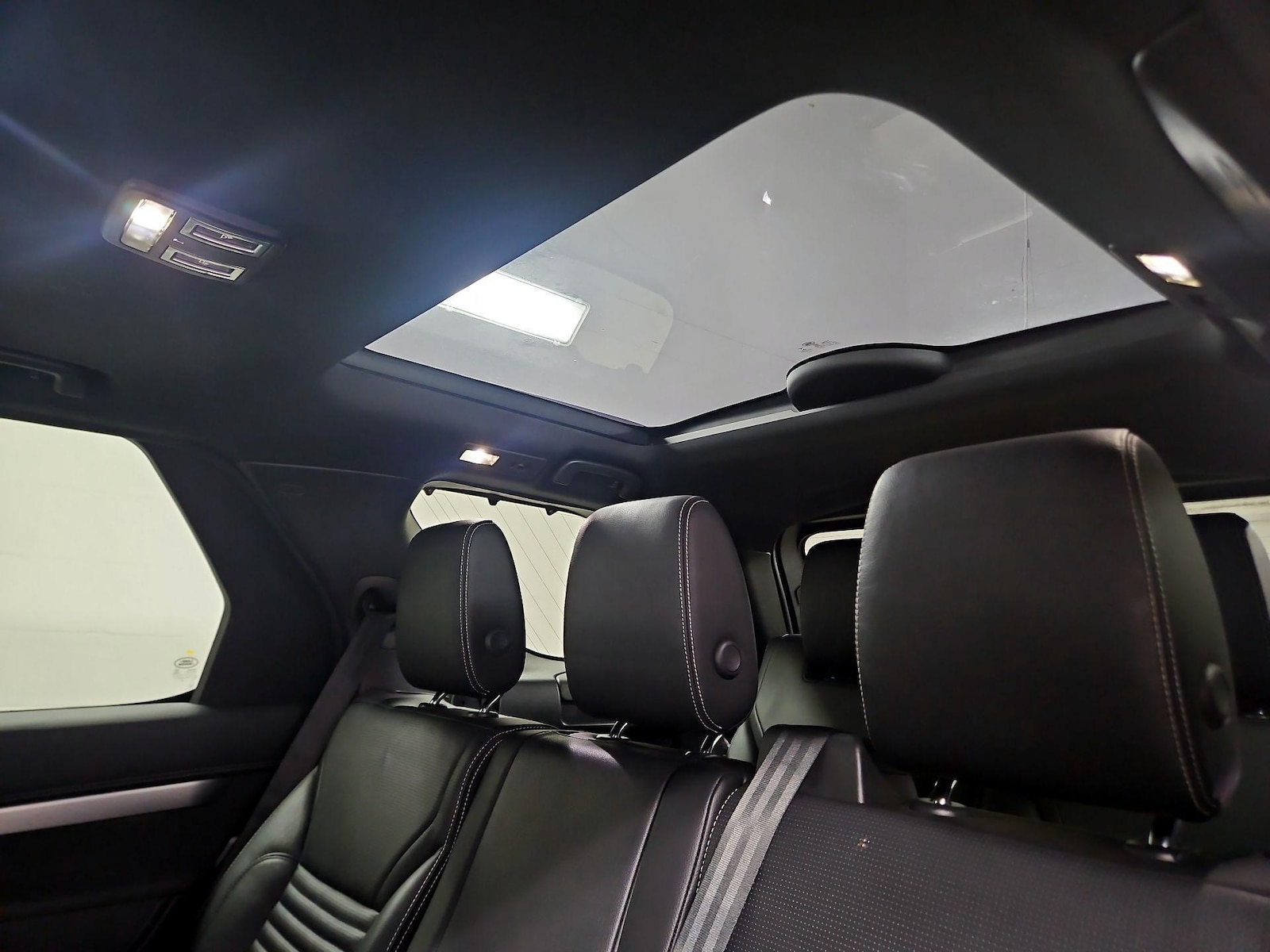 2022 Land Rover Discovery S R Dynamic - Photo 27