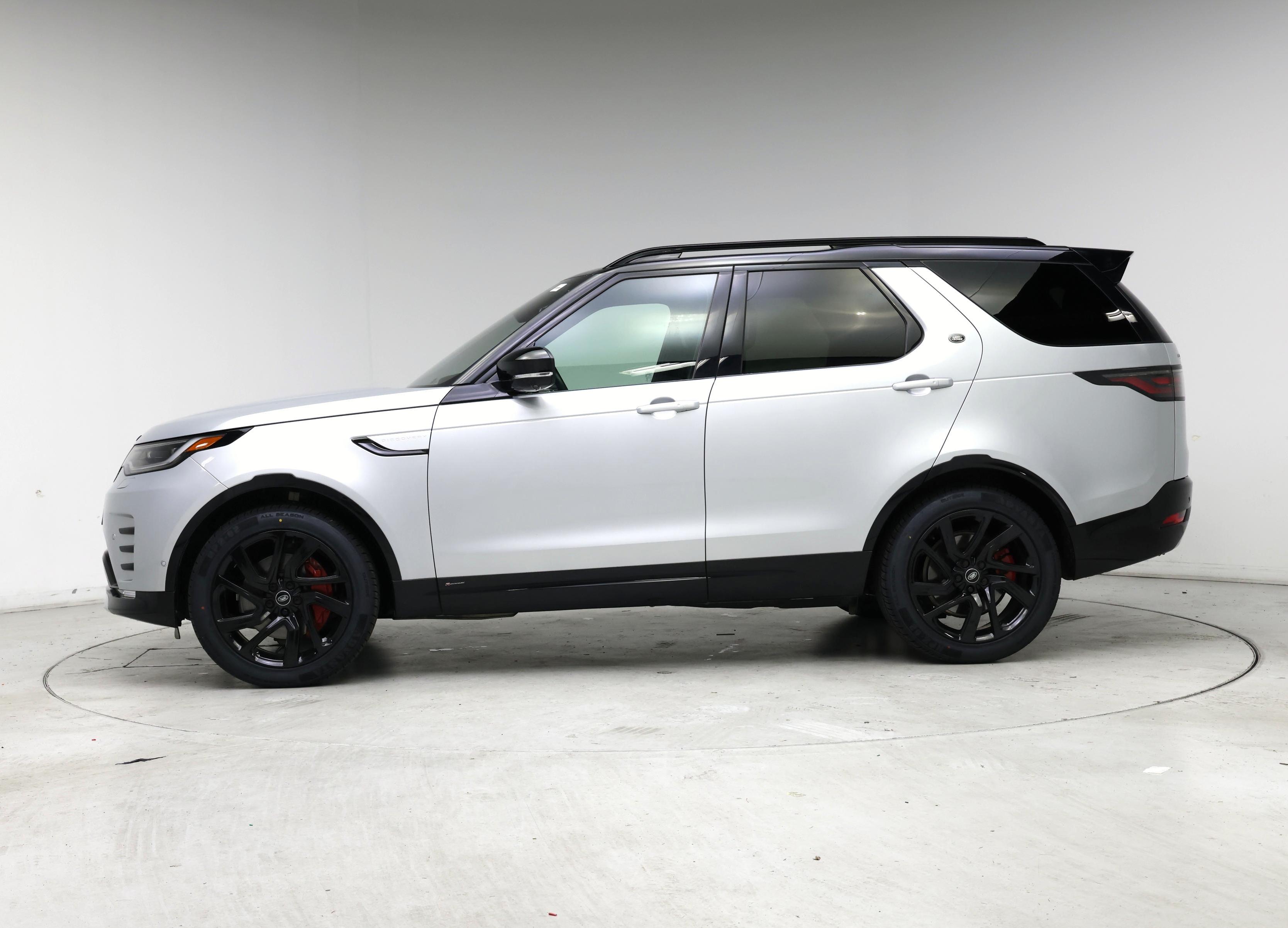 Thumbnail: 2022 Land Rover Discovery - 3