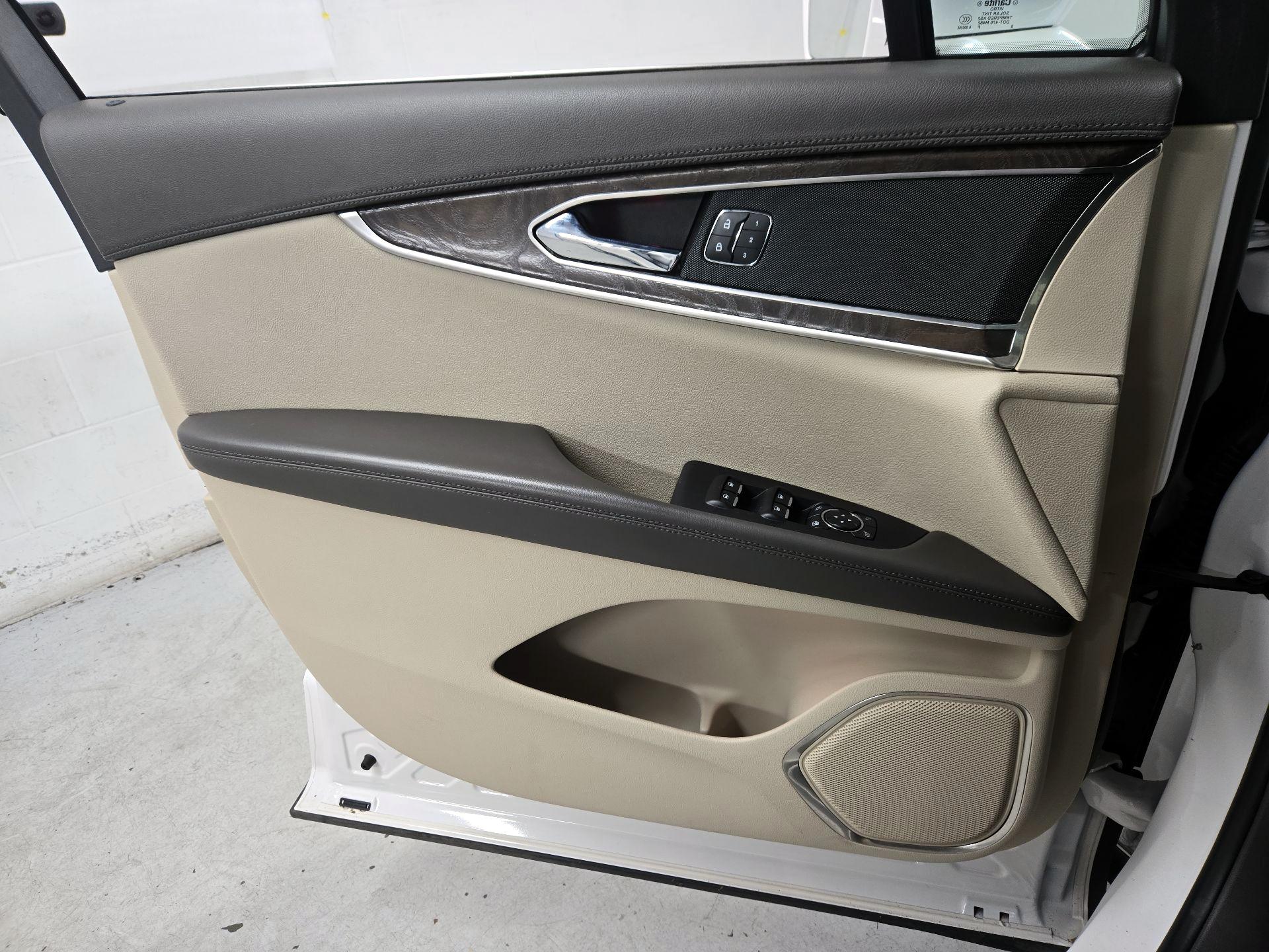 Thumbnail: 2018 Lincoln MKX - 12