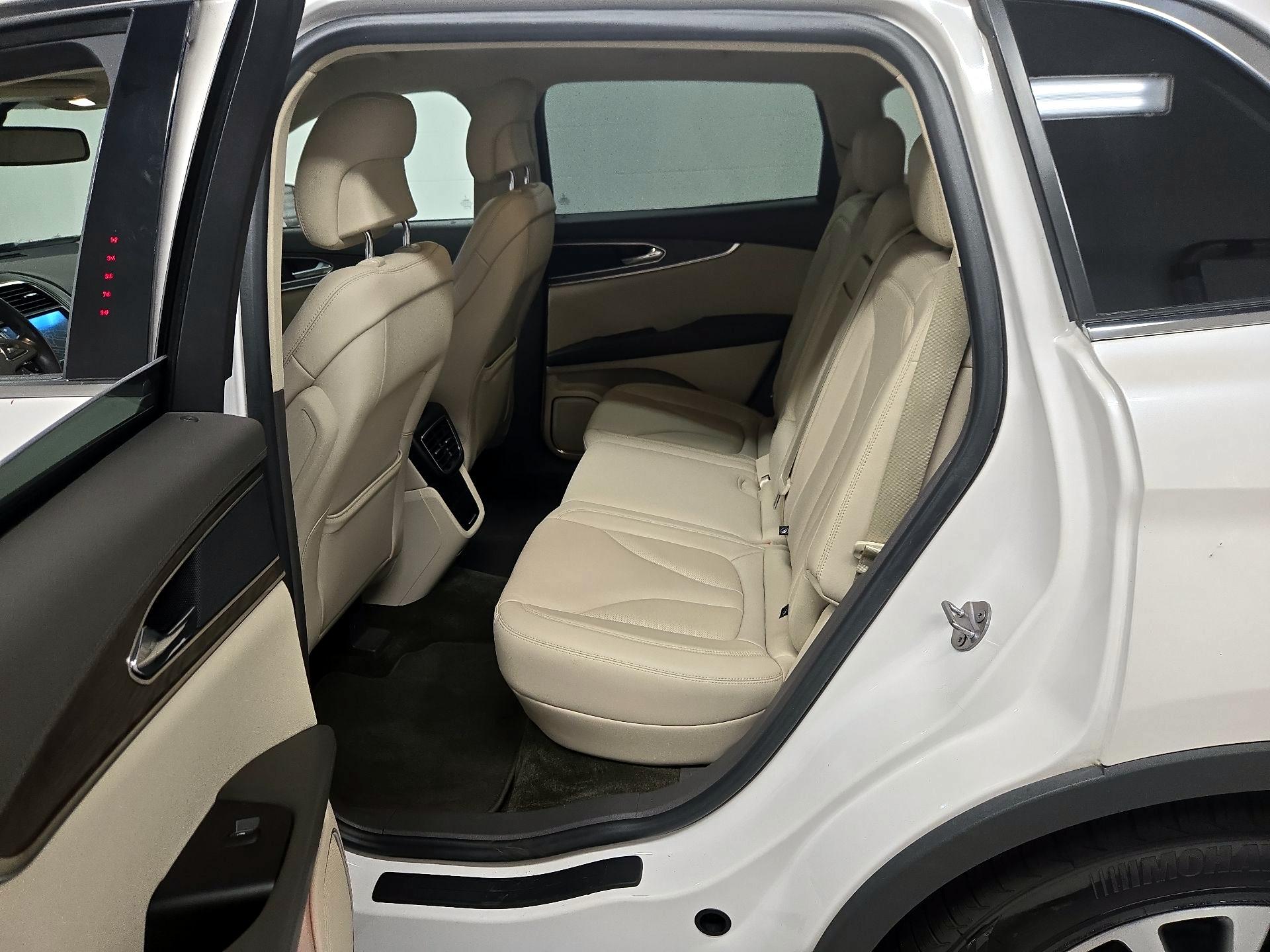 Thumbnail: 2018 Lincoln MKX - 20