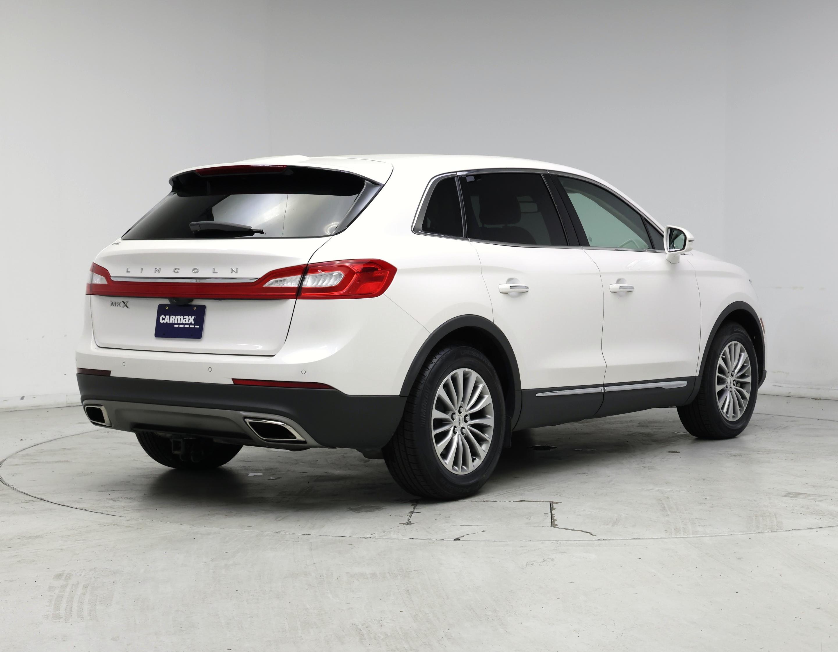 Thumbnail: 2018 Lincoln MKX - 8
