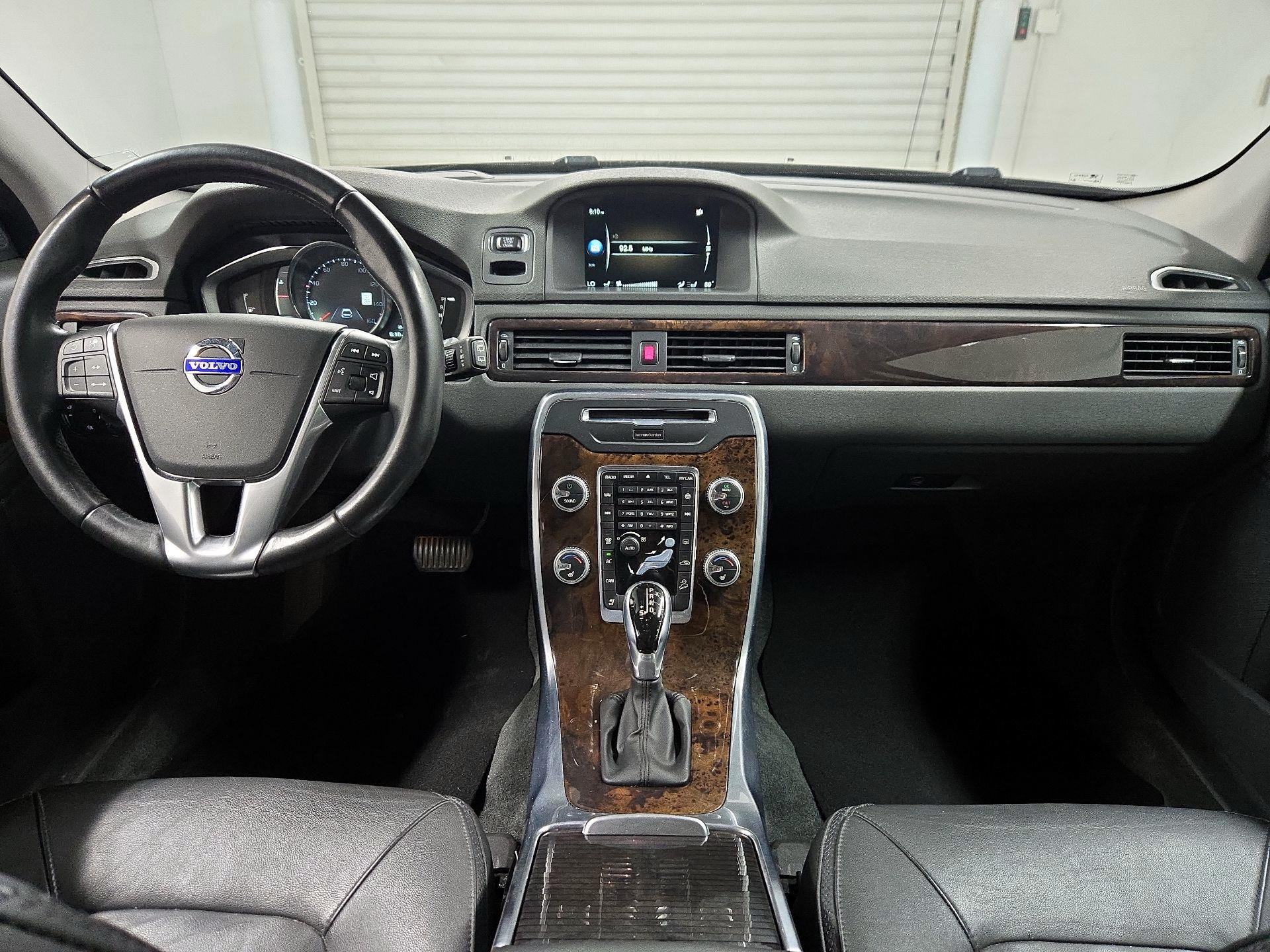 Thumbnail: 2015 Volvo XC70 - 9
