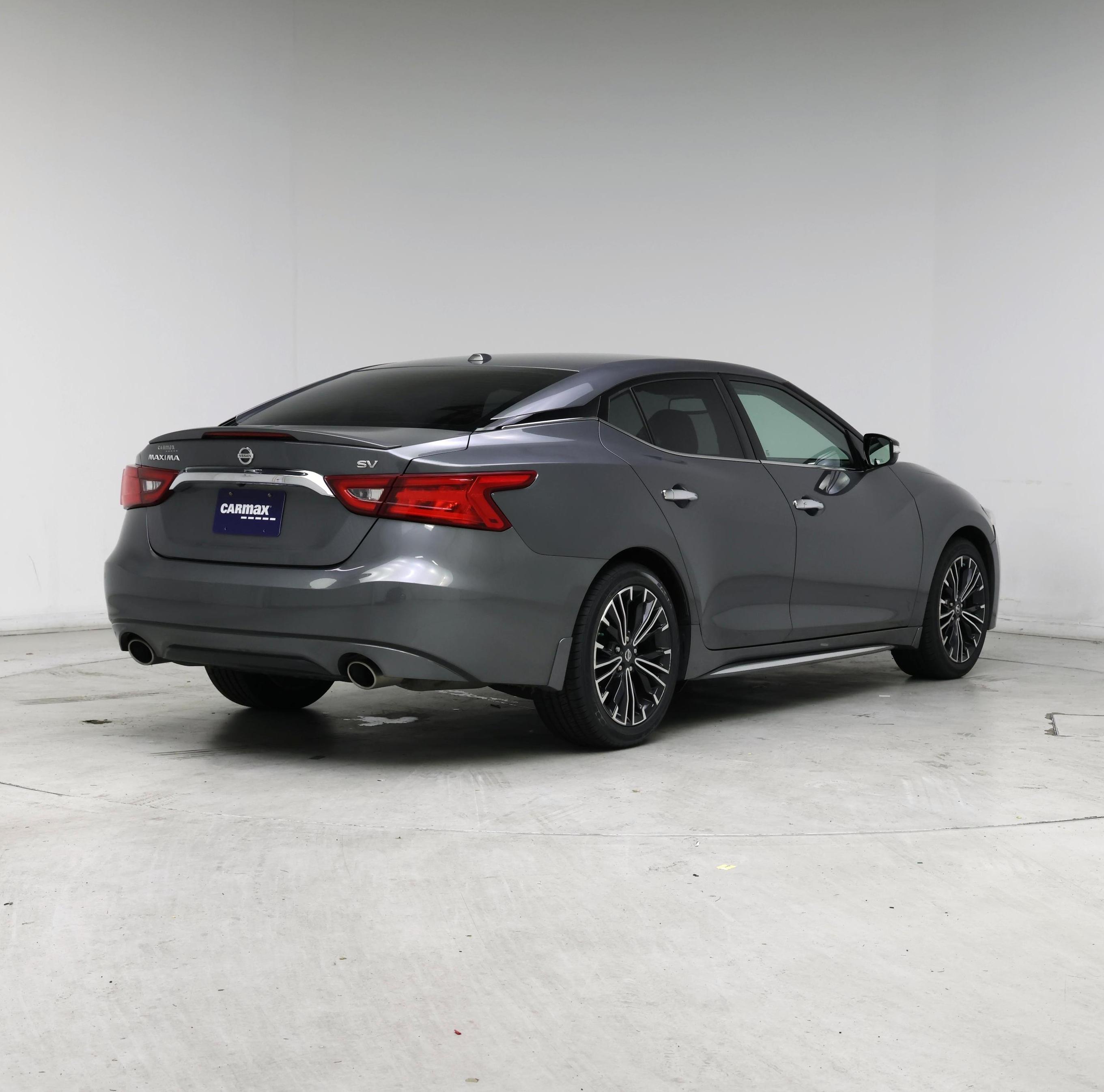 Thumbnail: 2017 Nissan Maxima - 8