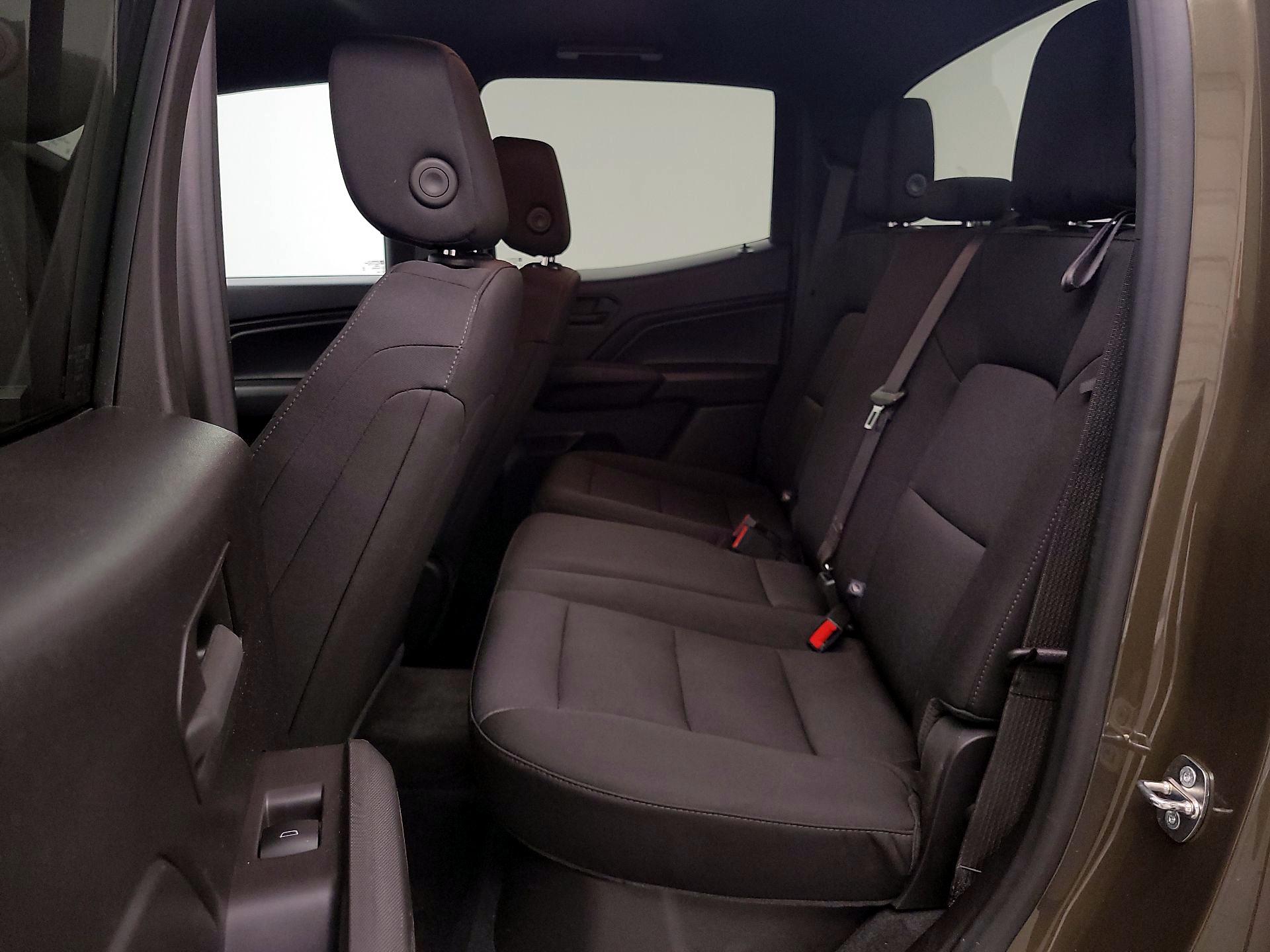 Thumbnail: 2023 Chevrolet Colorado - 20
