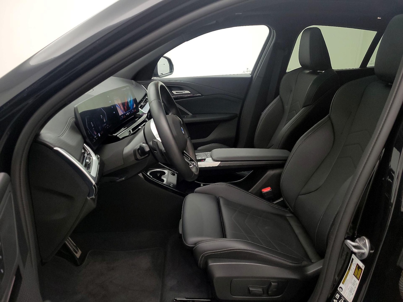 2025 BMW X2 28i - Photo 12