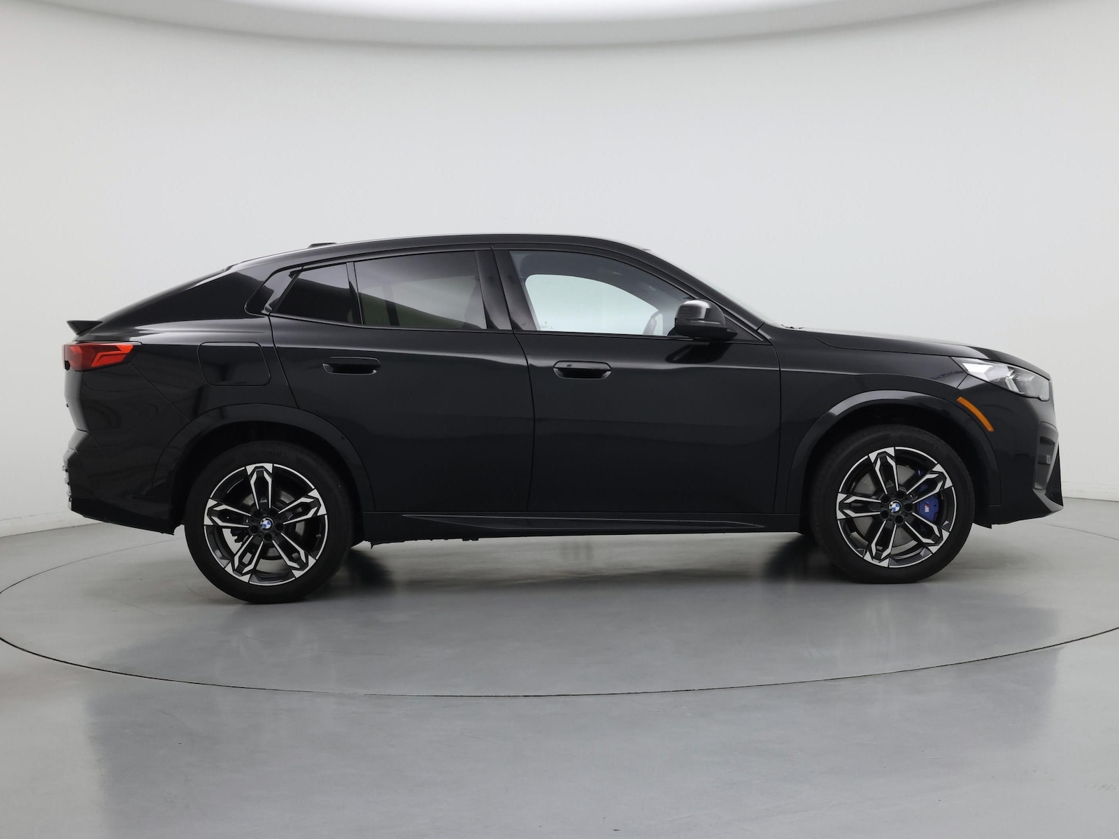2025 BMW X2 28i - Photo 8