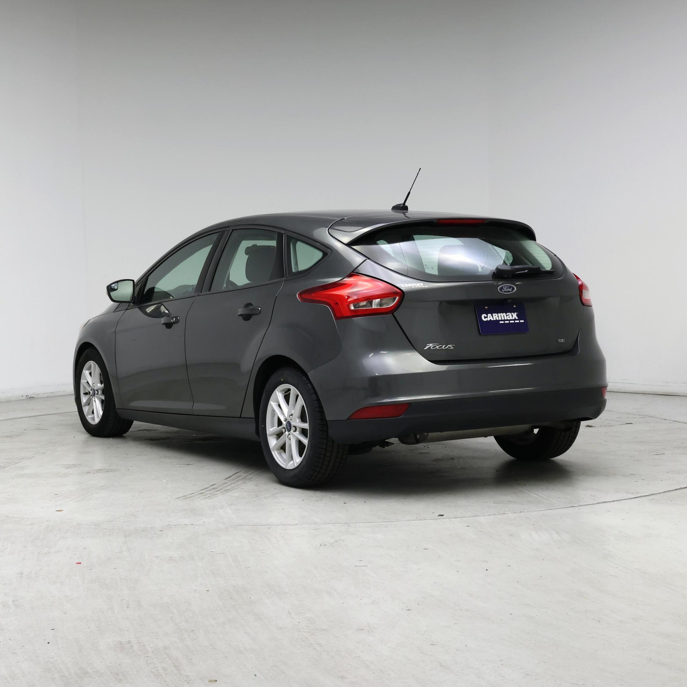 Thumbnail: 2017 Ford Focus - 2