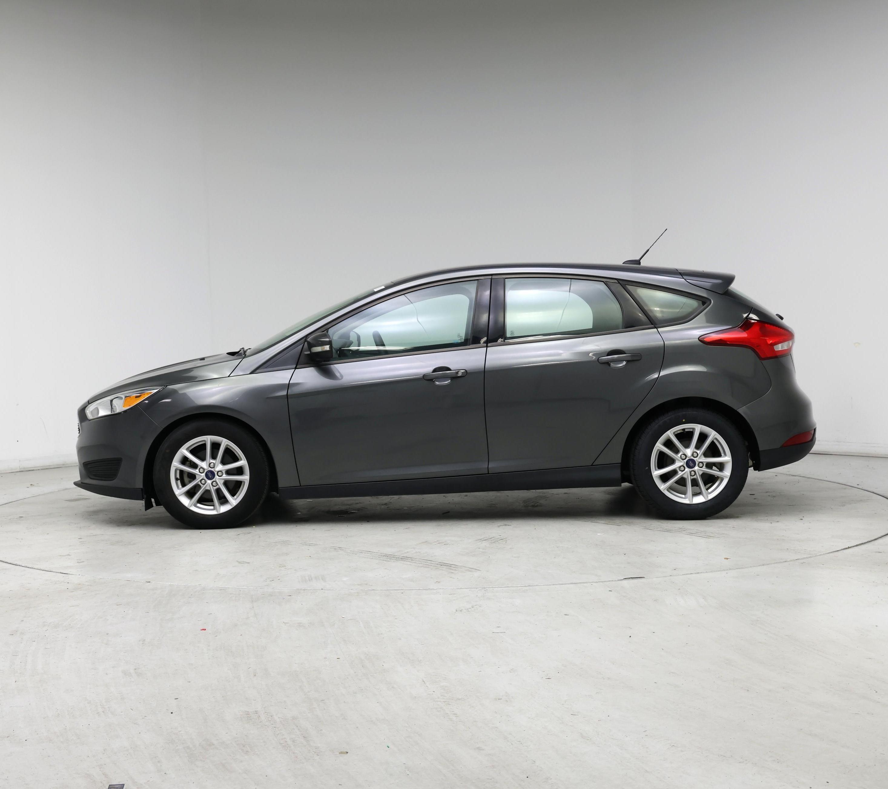 Thumbnail: 2017 Ford Focus - 3