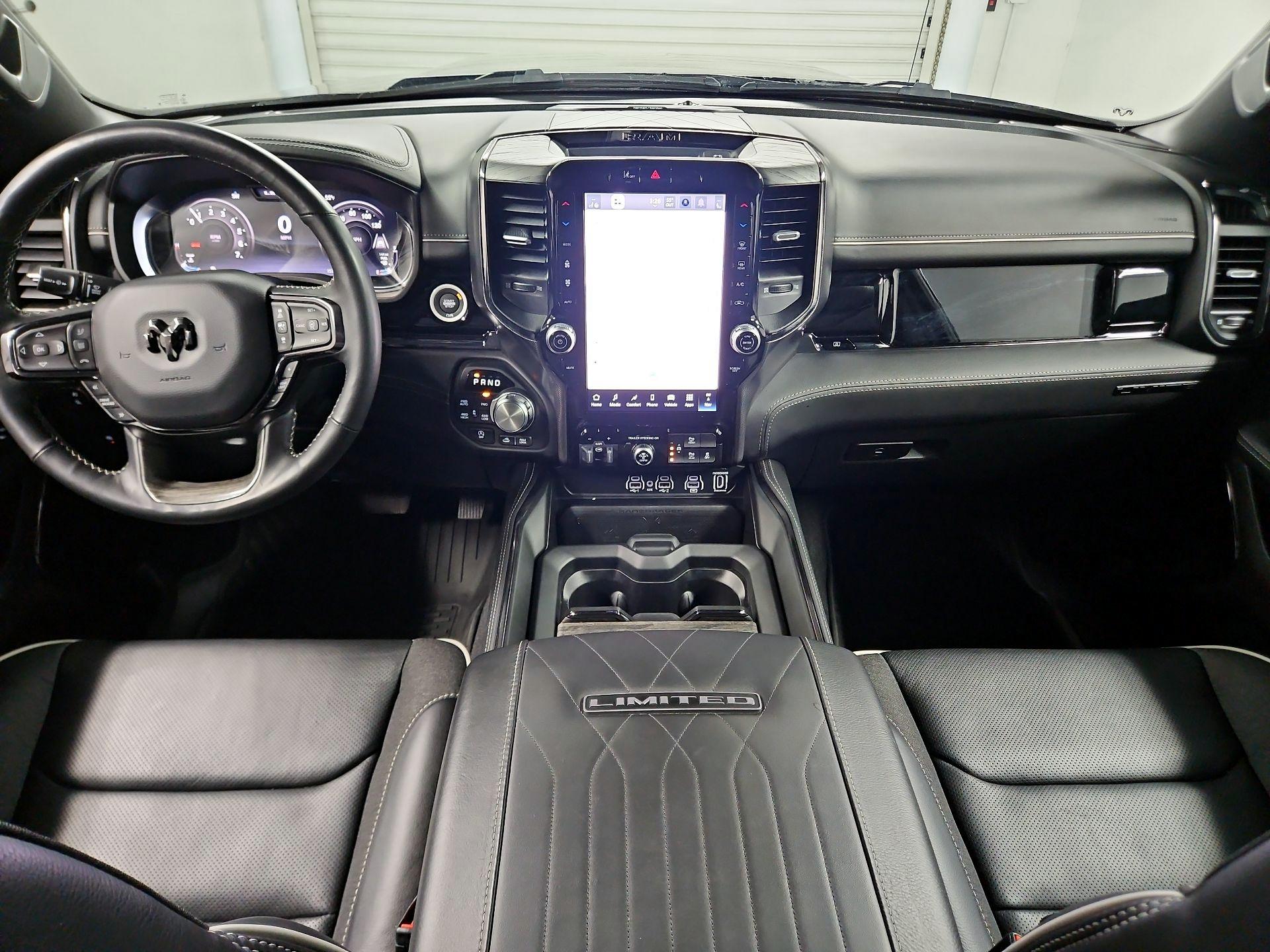 Thumbnail: 2025 RAM 1500 - 9