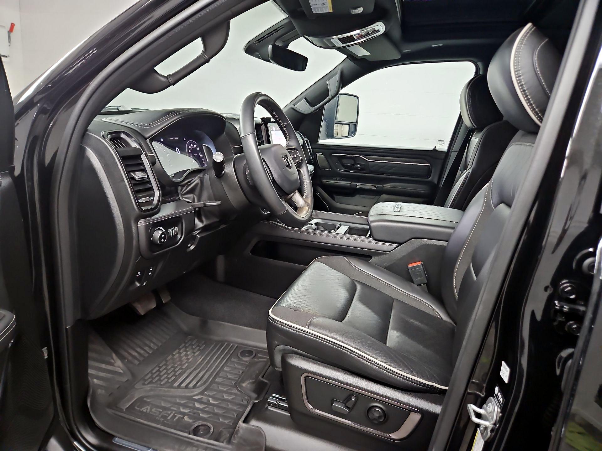 Thumbnail: 2025 RAM 1500 - 11