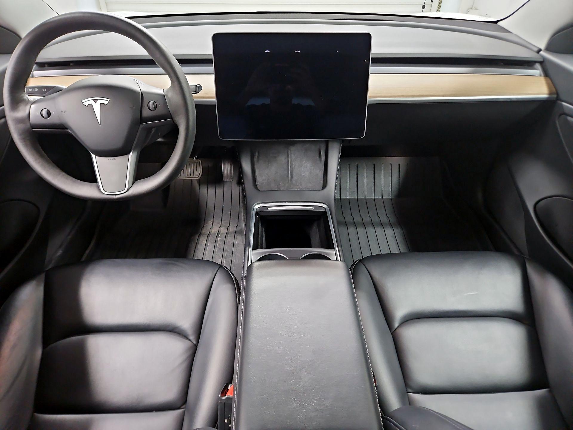Thumbnail: 2021 Tesla Model 3 - 9