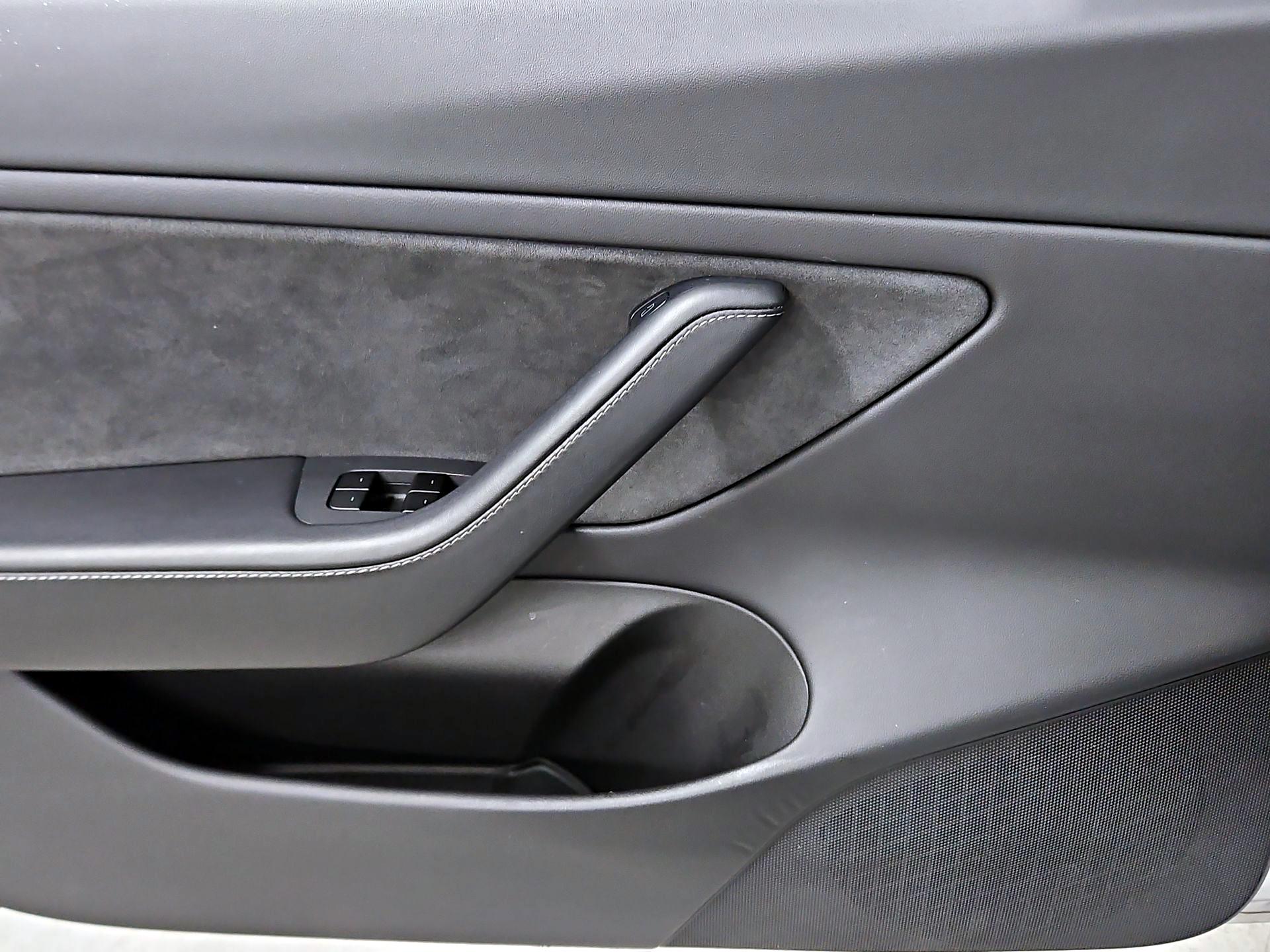 Thumbnail: 2021 Tesla Model 3 - 12