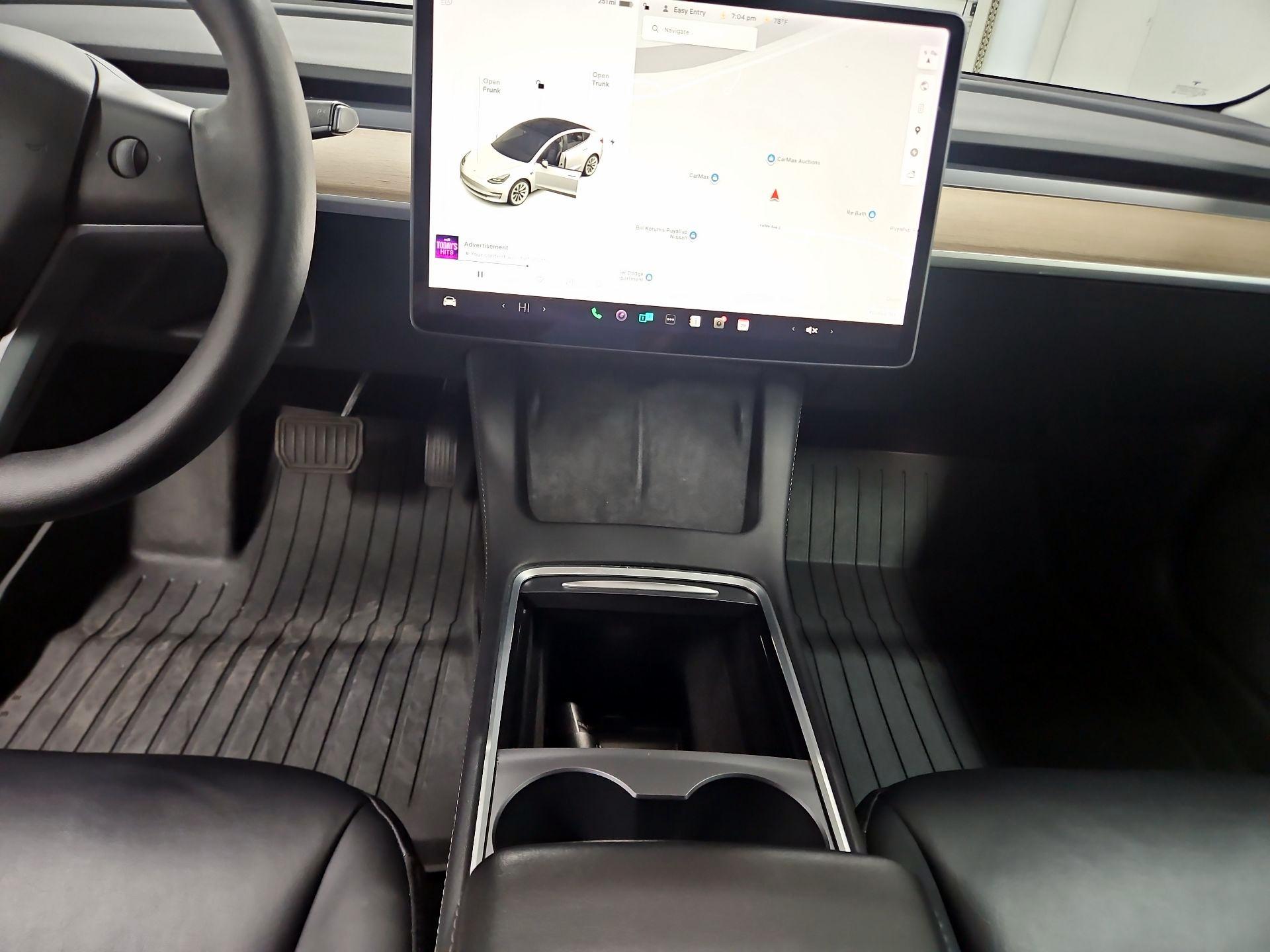 Thumbnail: 2021 Tesla Model 3 - 17
