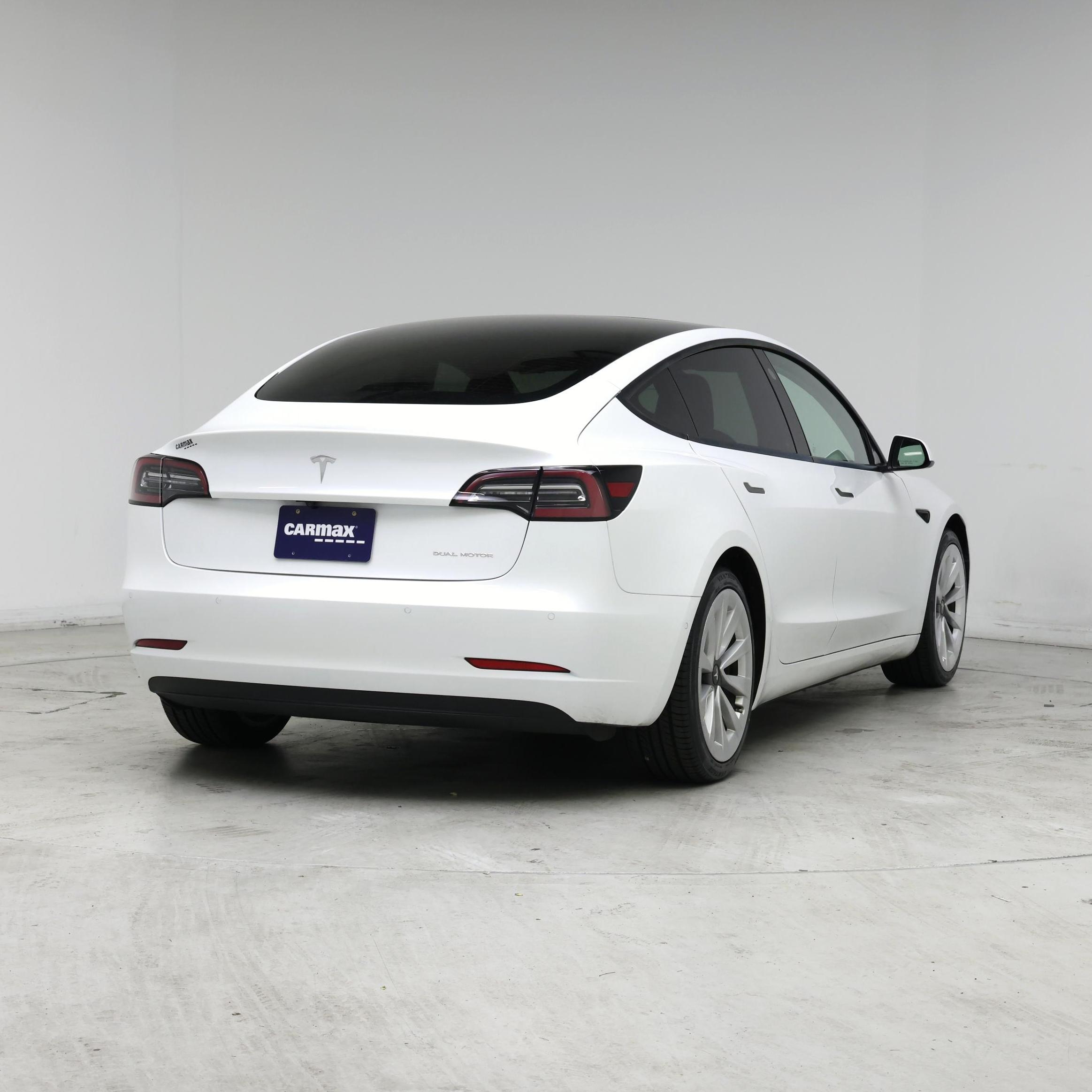 Thumbnail: 2021 Tesla Model 3 - 8