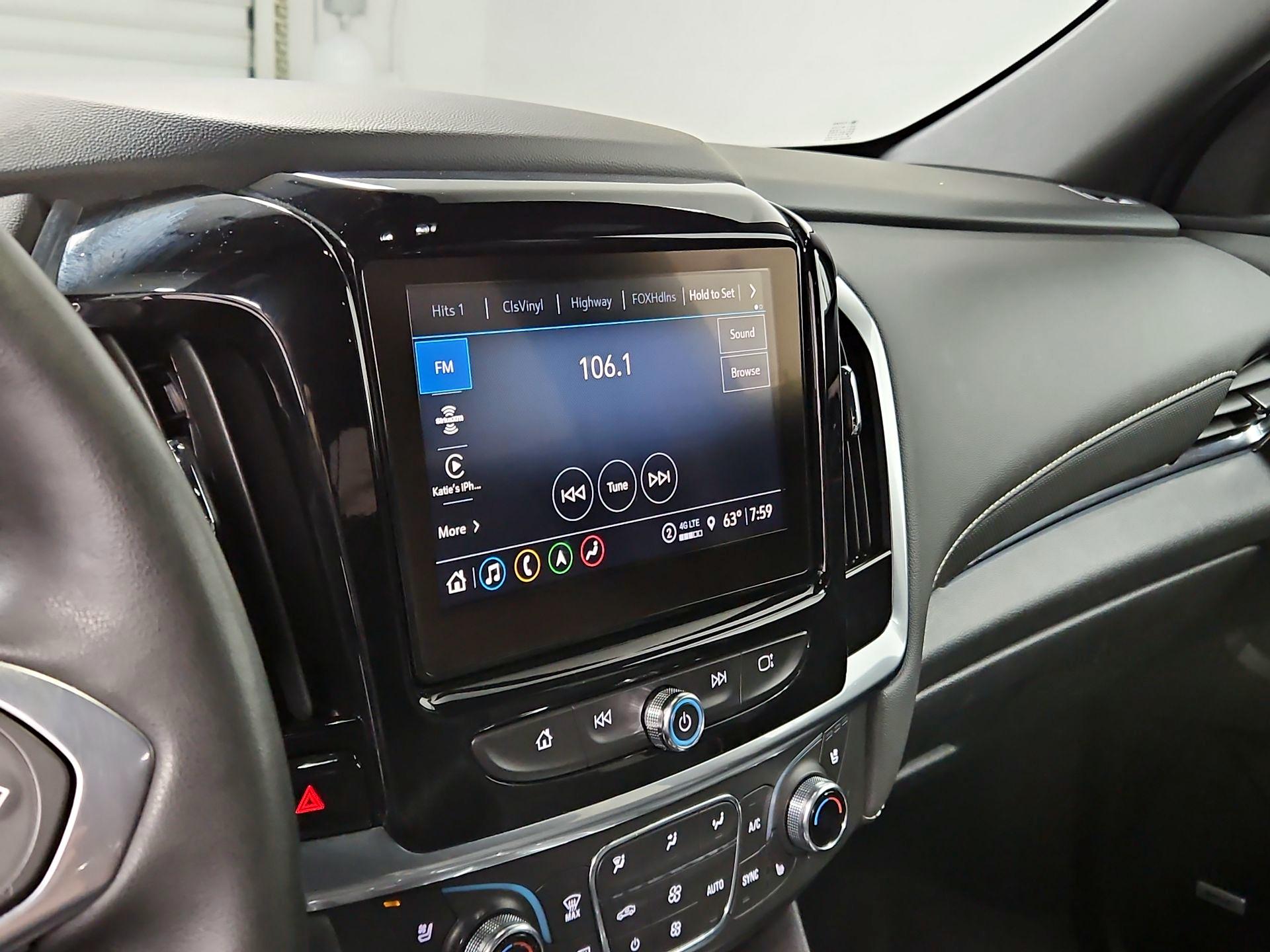 Thumbnail: 2023 Chevrolet Traverse - 16