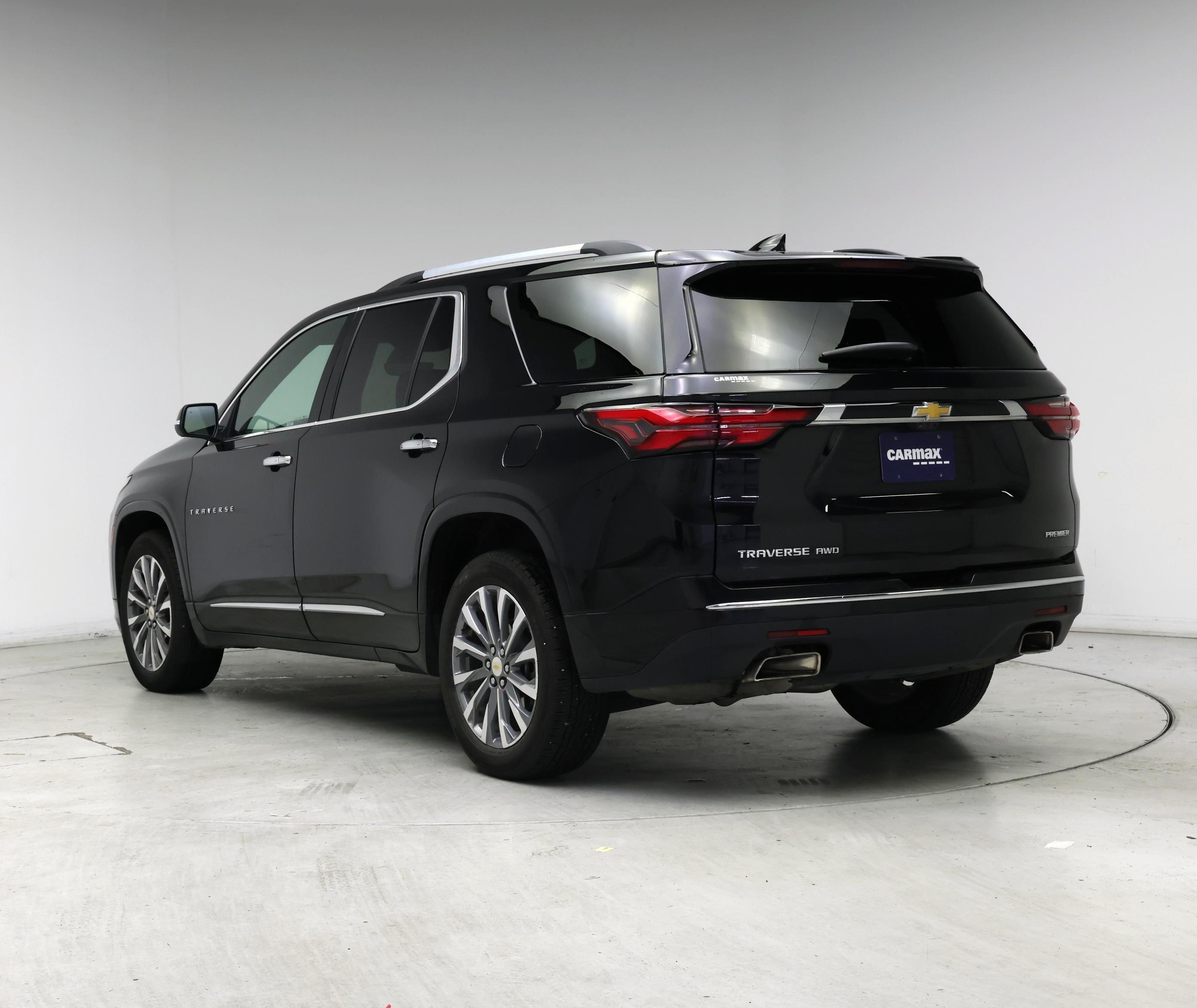 Thumbnail: 2023 Chevrolet Traverse - 2