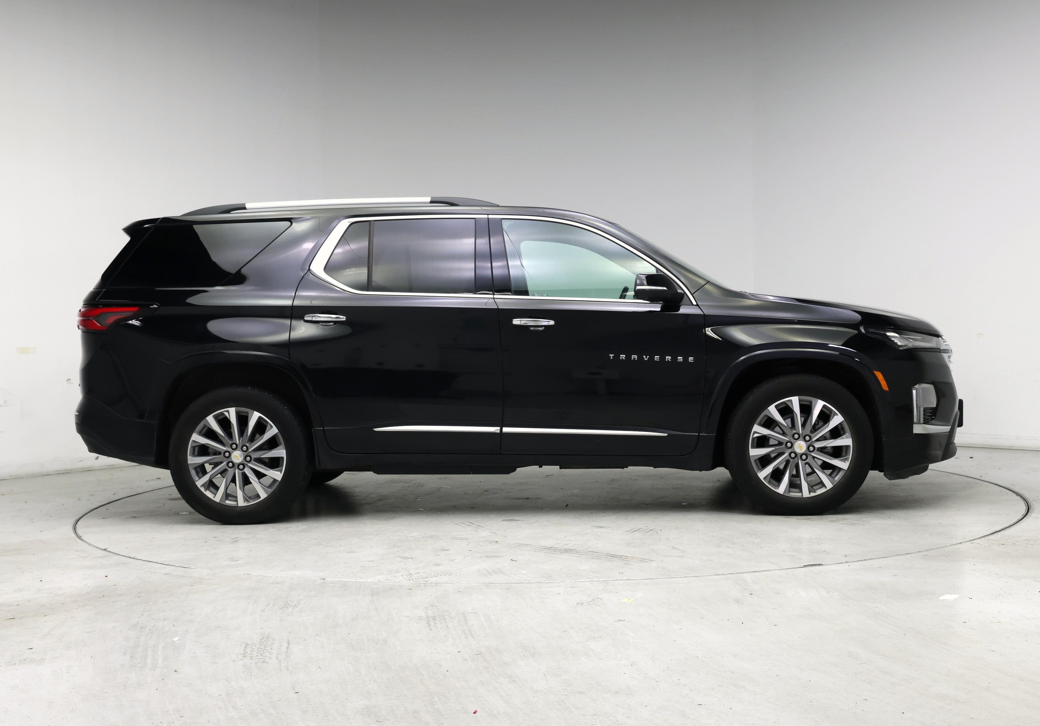Thumbnail: 2023 Chevrolet Traverse - 7