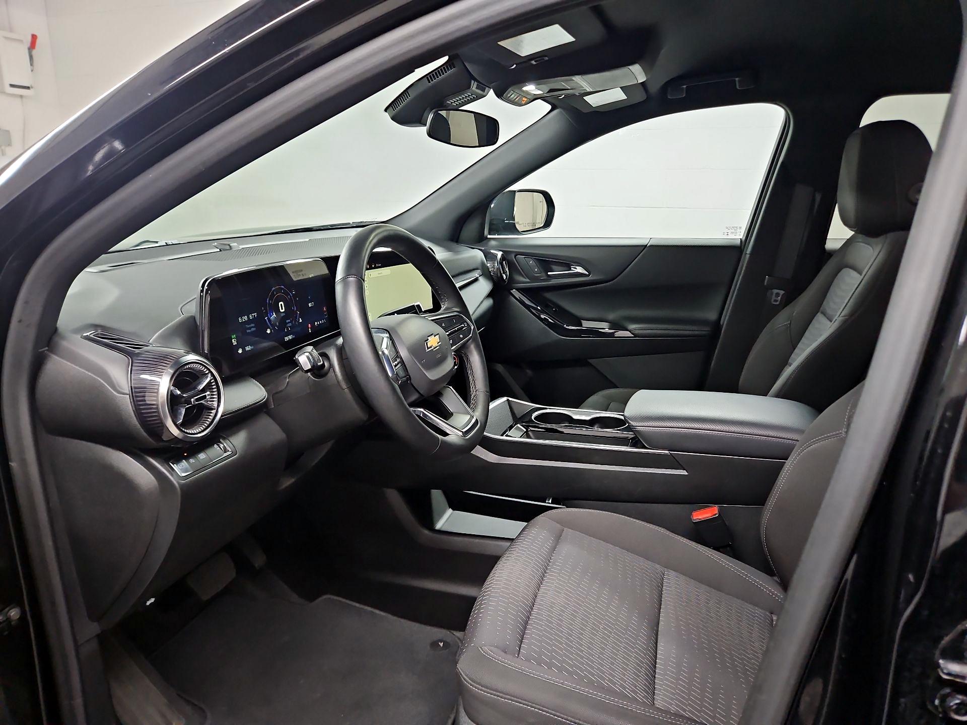 Thumbnail: 2025 Chevrolet Equinox - 11
