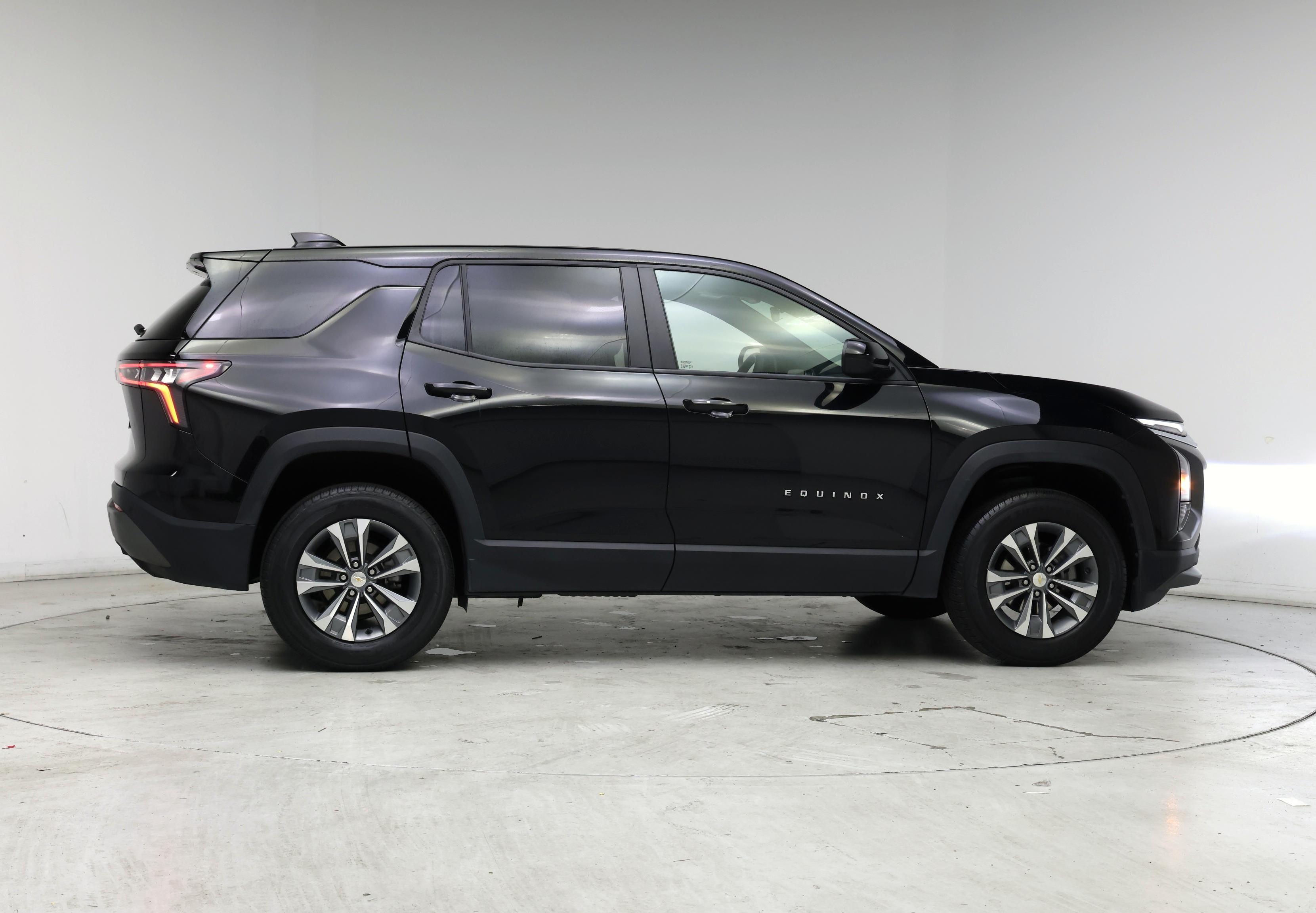 Thumbnail: 2025 Chevrolet Equinox - 7