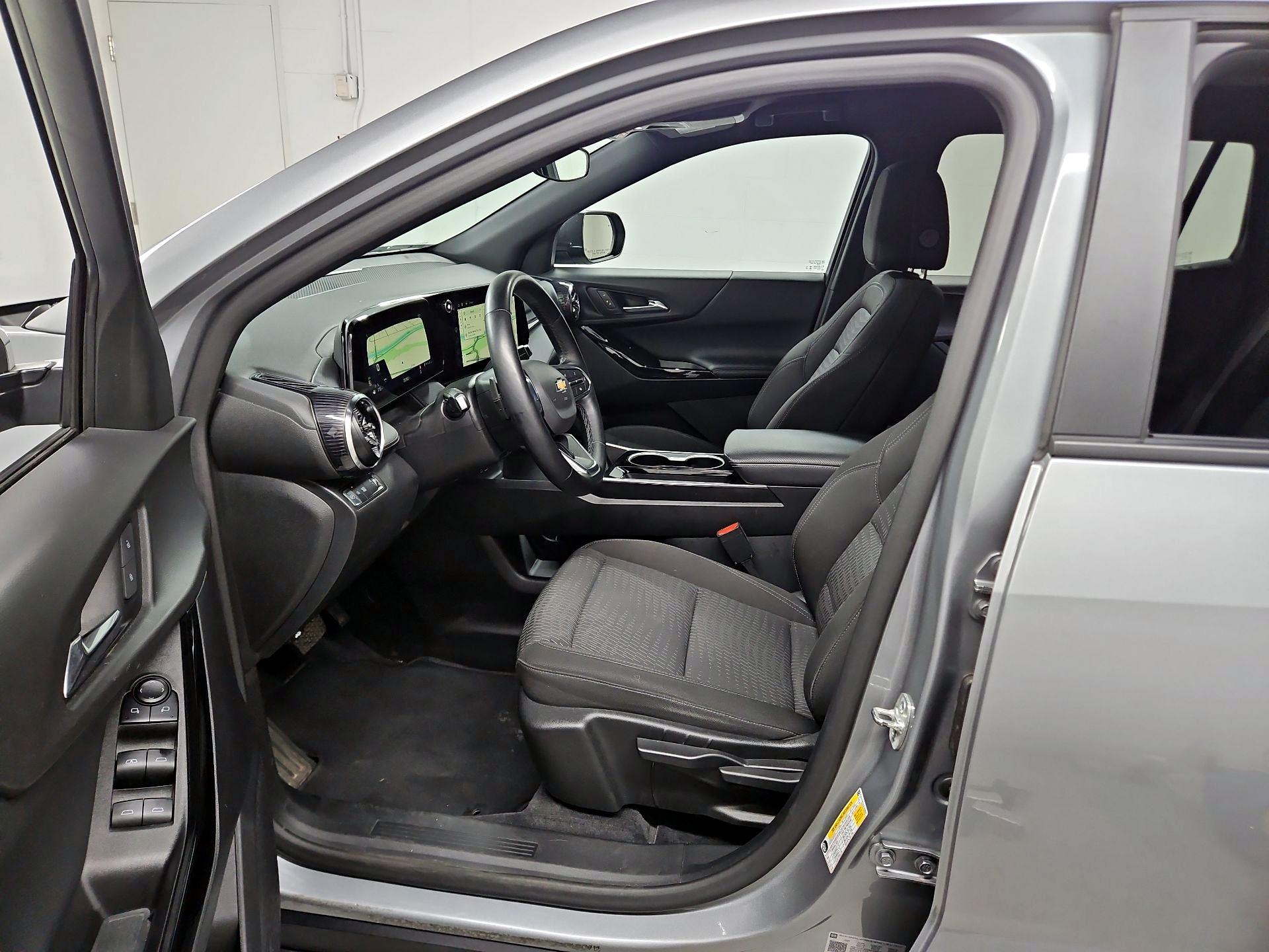 Thumbnail: 2025 Chevrolet Equinox - 11