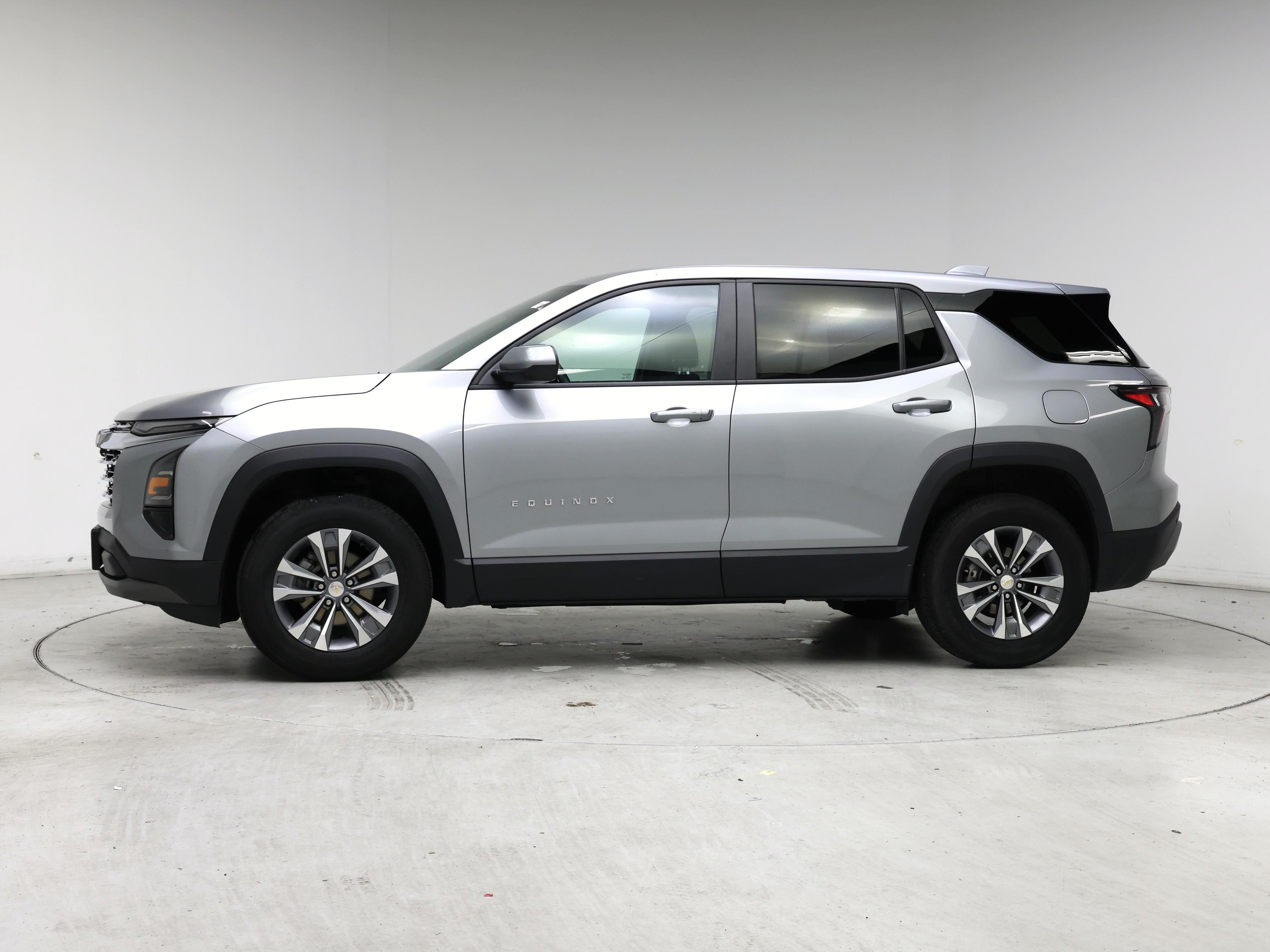 Thumbnail: 2025 Chevrolet Equinox - 3