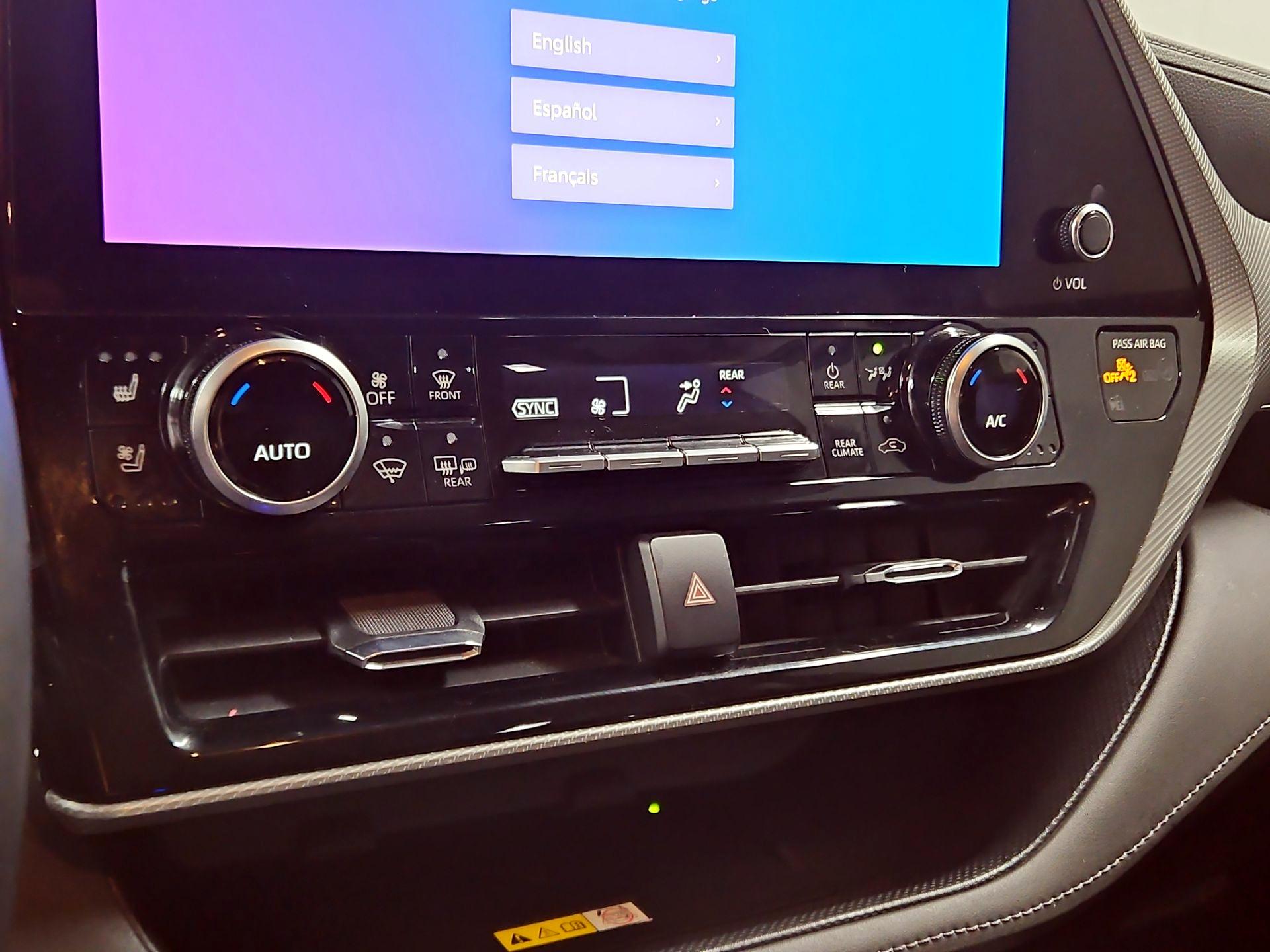 Thumbnail: 2023 Toyota Highlander - 16
