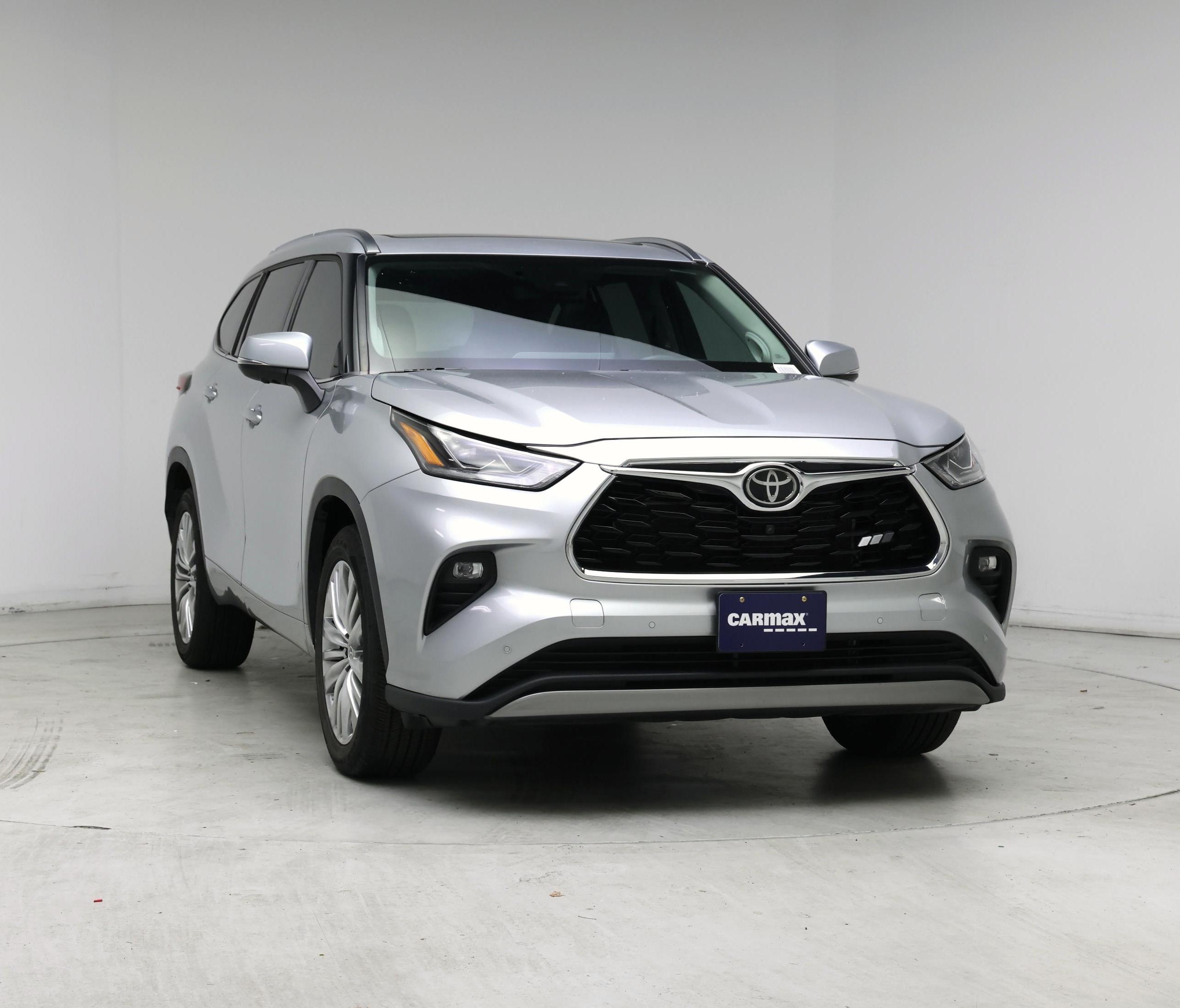 Thumbnail: 2023 Toyota Highlander - 5