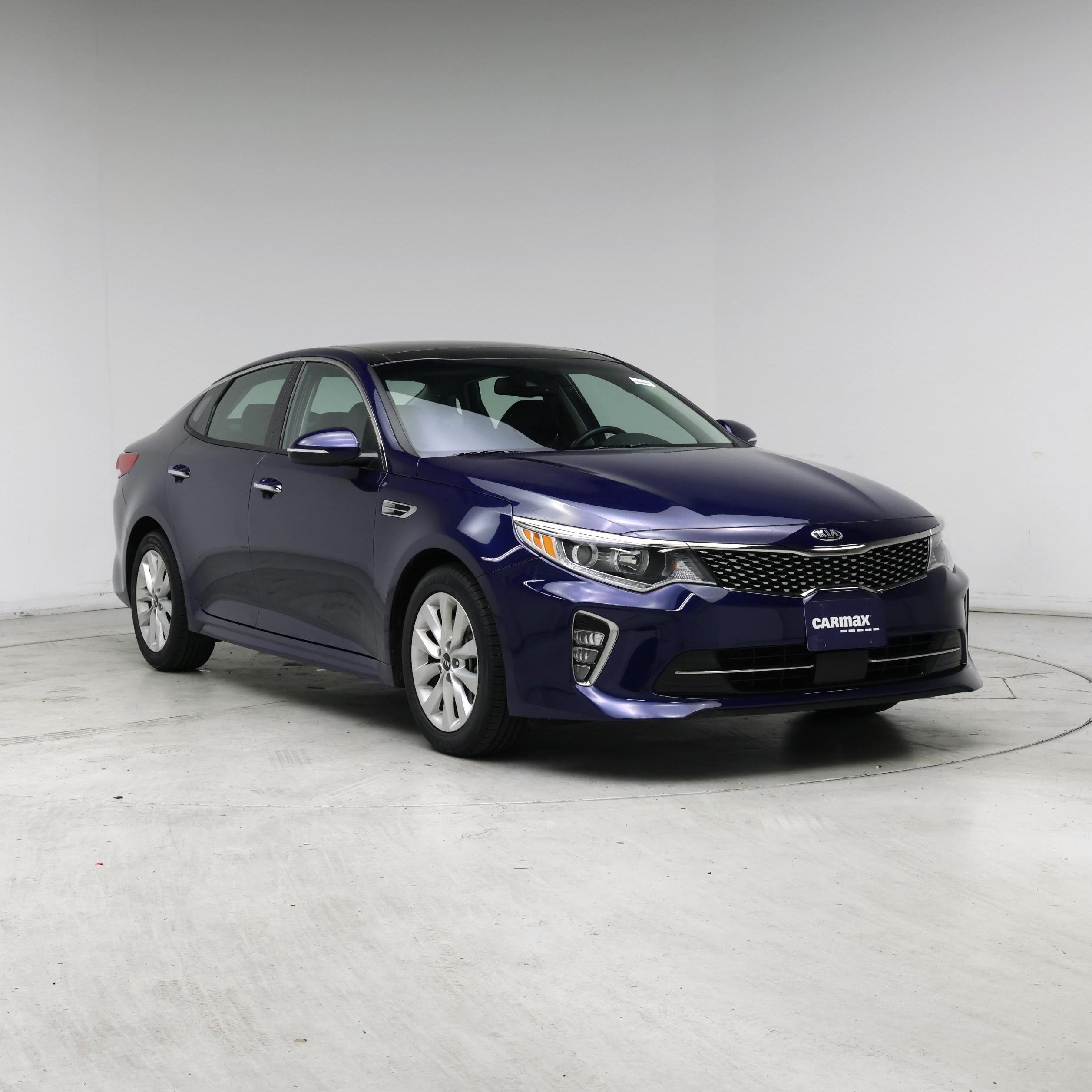 Blue 2018 Kia Optima Sedan Front-Wheel Drive Automatic