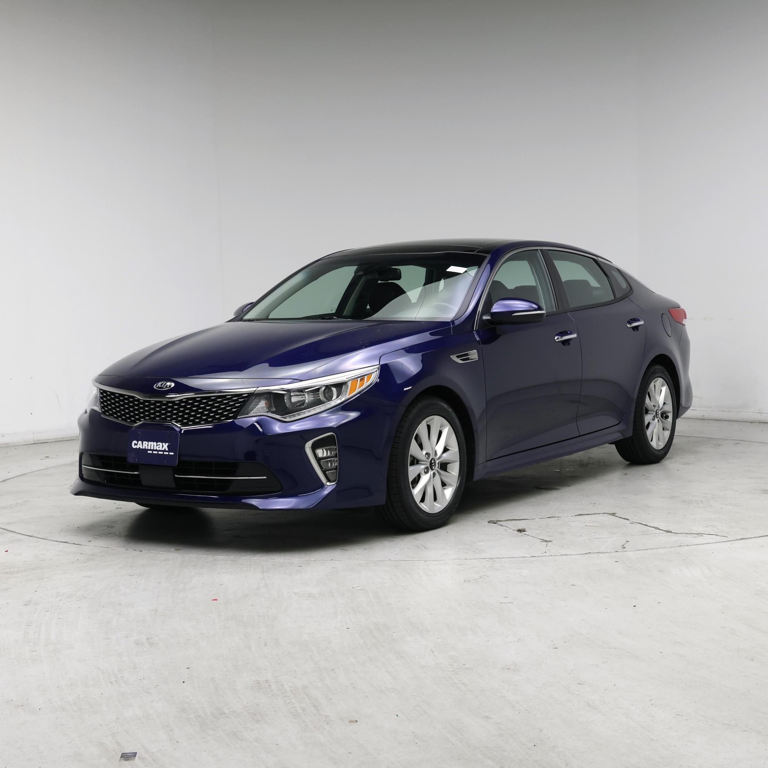 Thumbnail: 2018 Kia Optima - 4