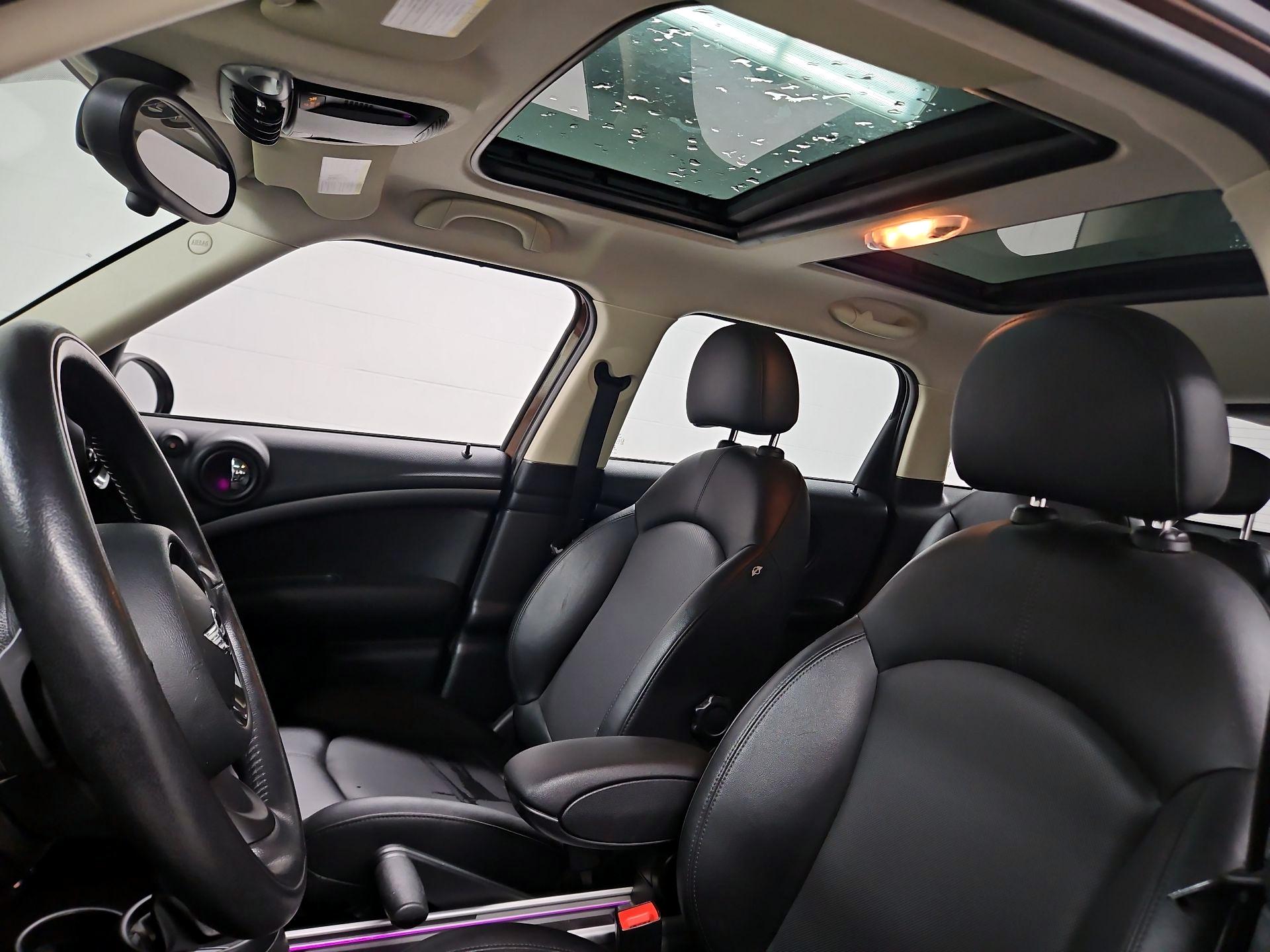 Thumbnail: 2015 MINI Cooper Countryman - 17